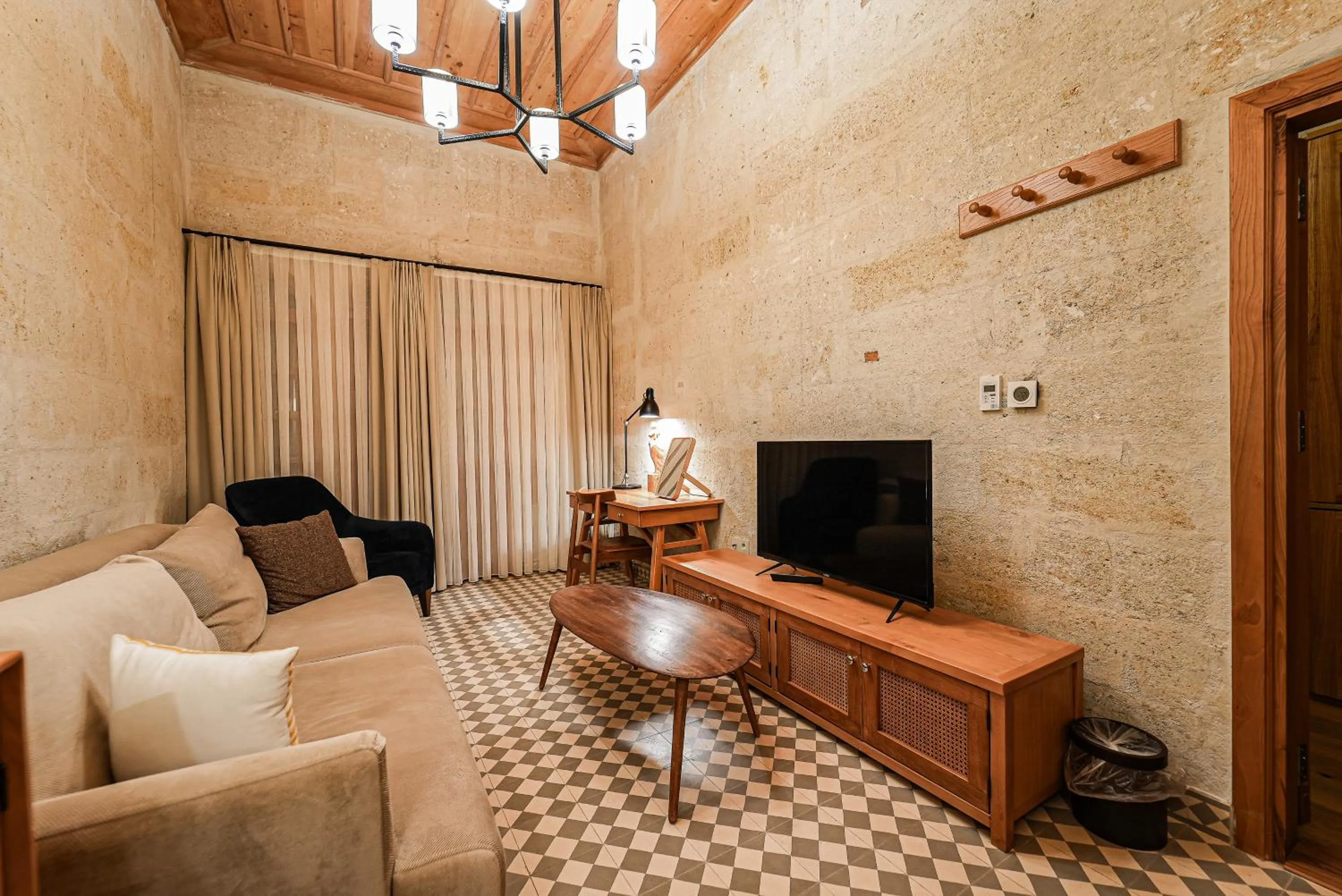 TV and multimedia in Sedirli Konak Hotel