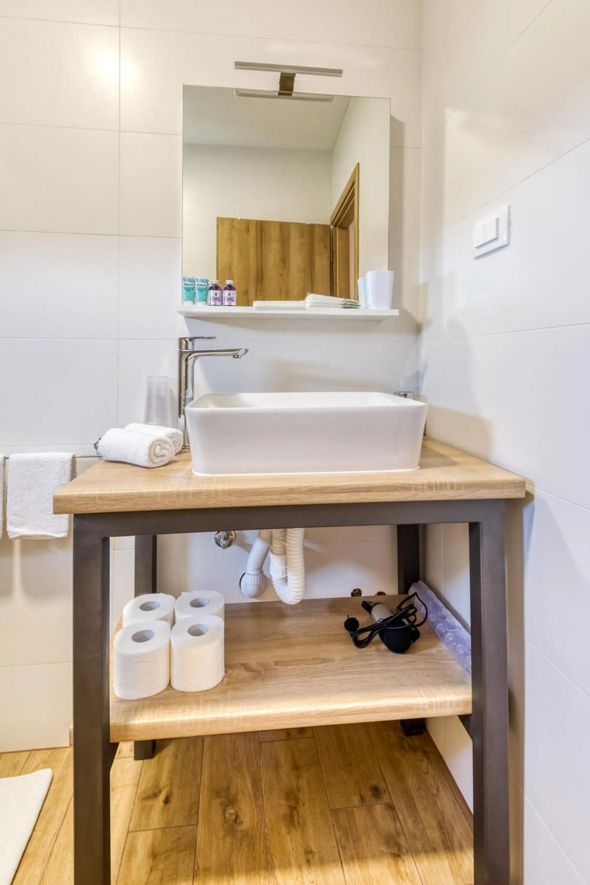 Bathroom in Apartmani Leptir