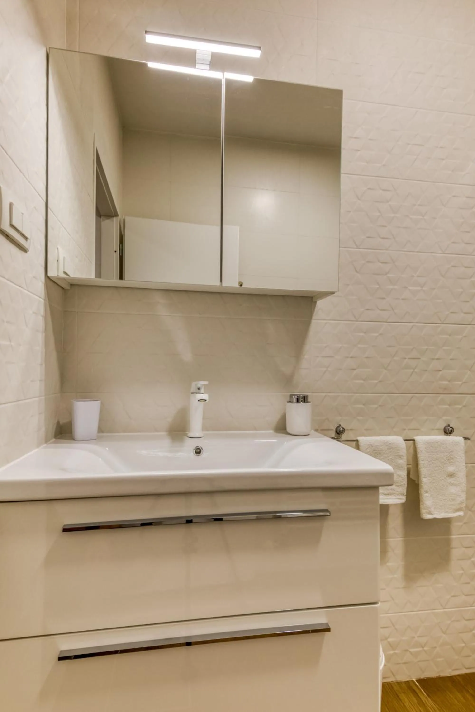 Bathroom in Apartmani Leptir
