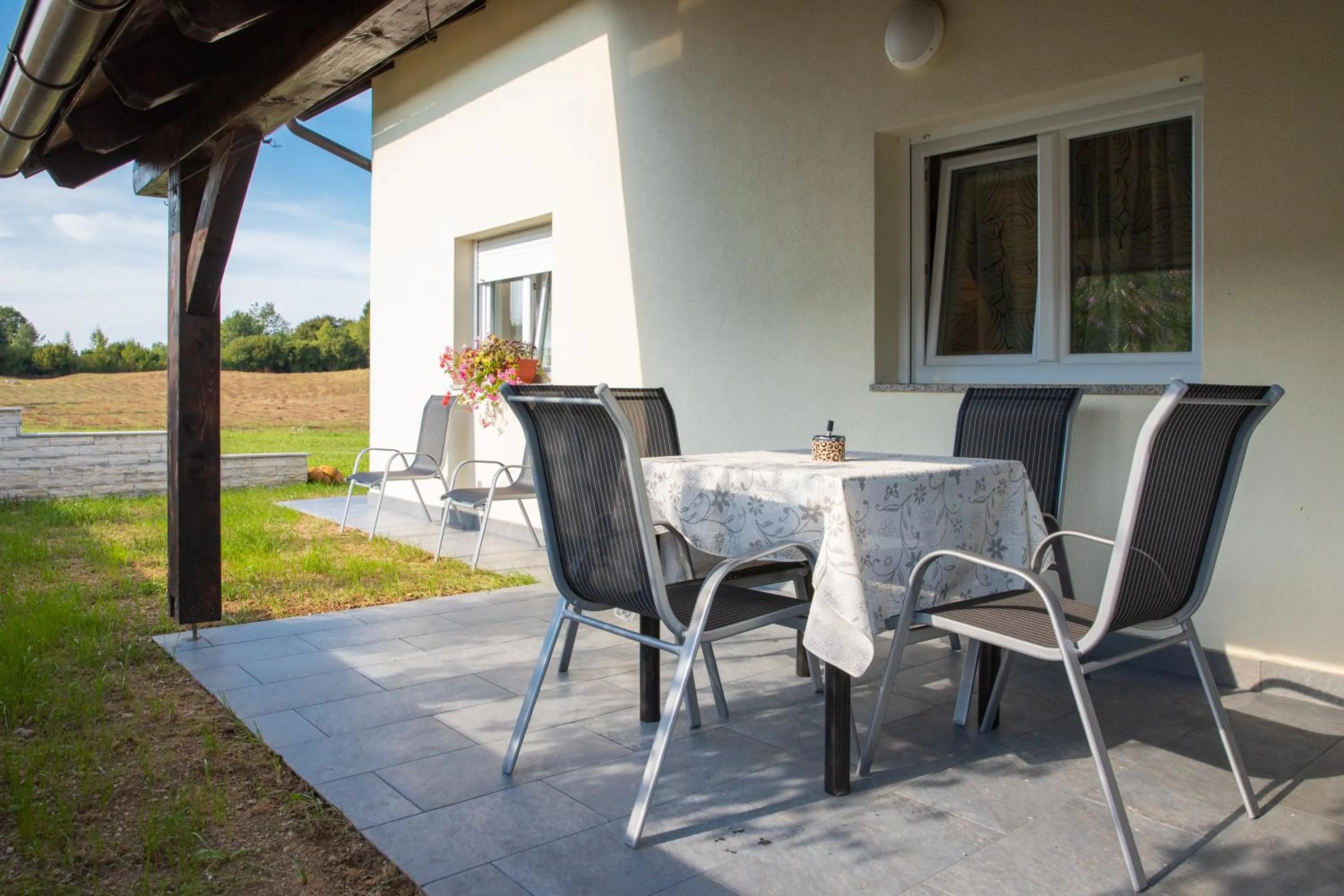 Patio in Apartmani Leptir