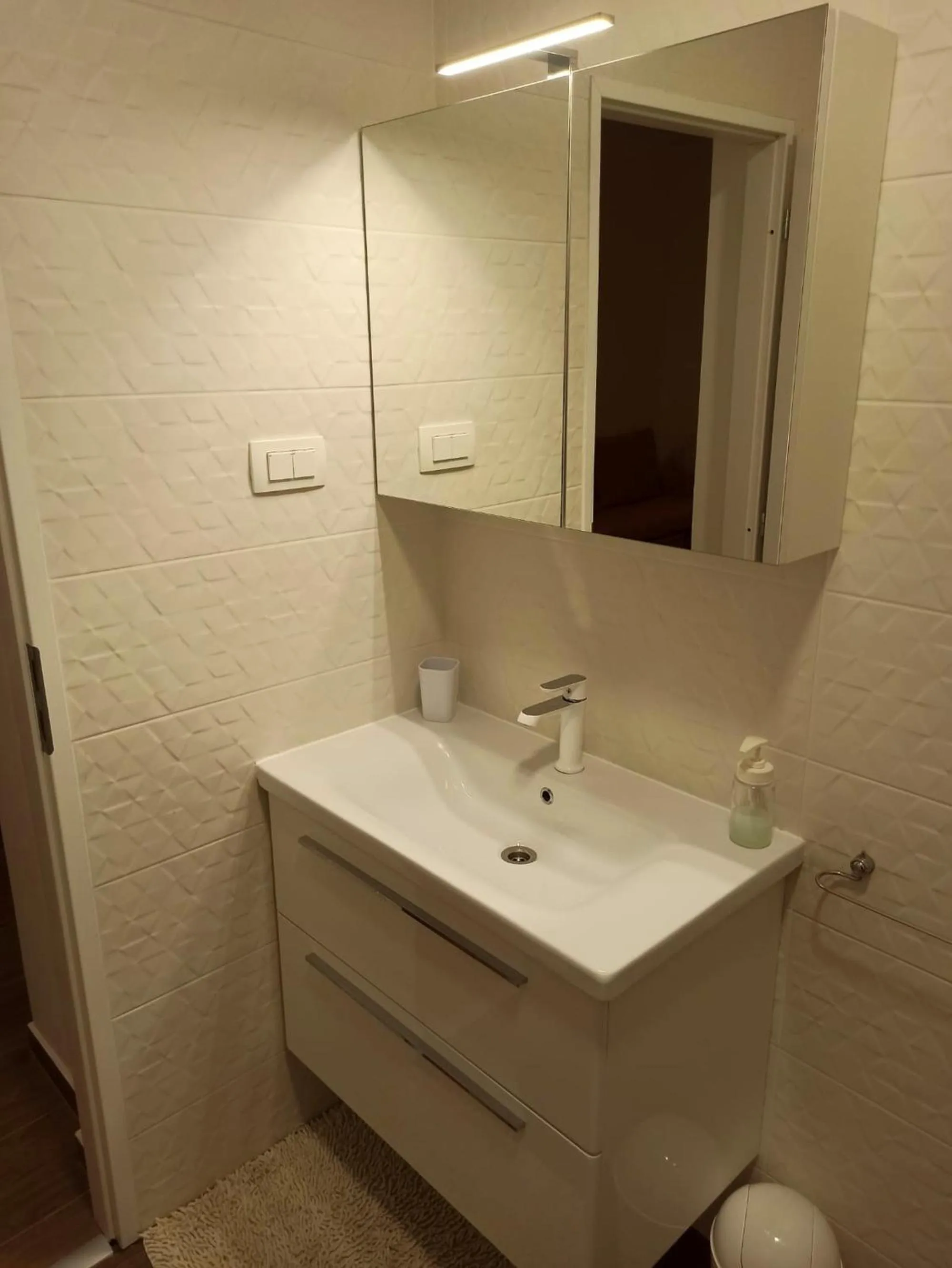Bathroom in Apartmani Leptir