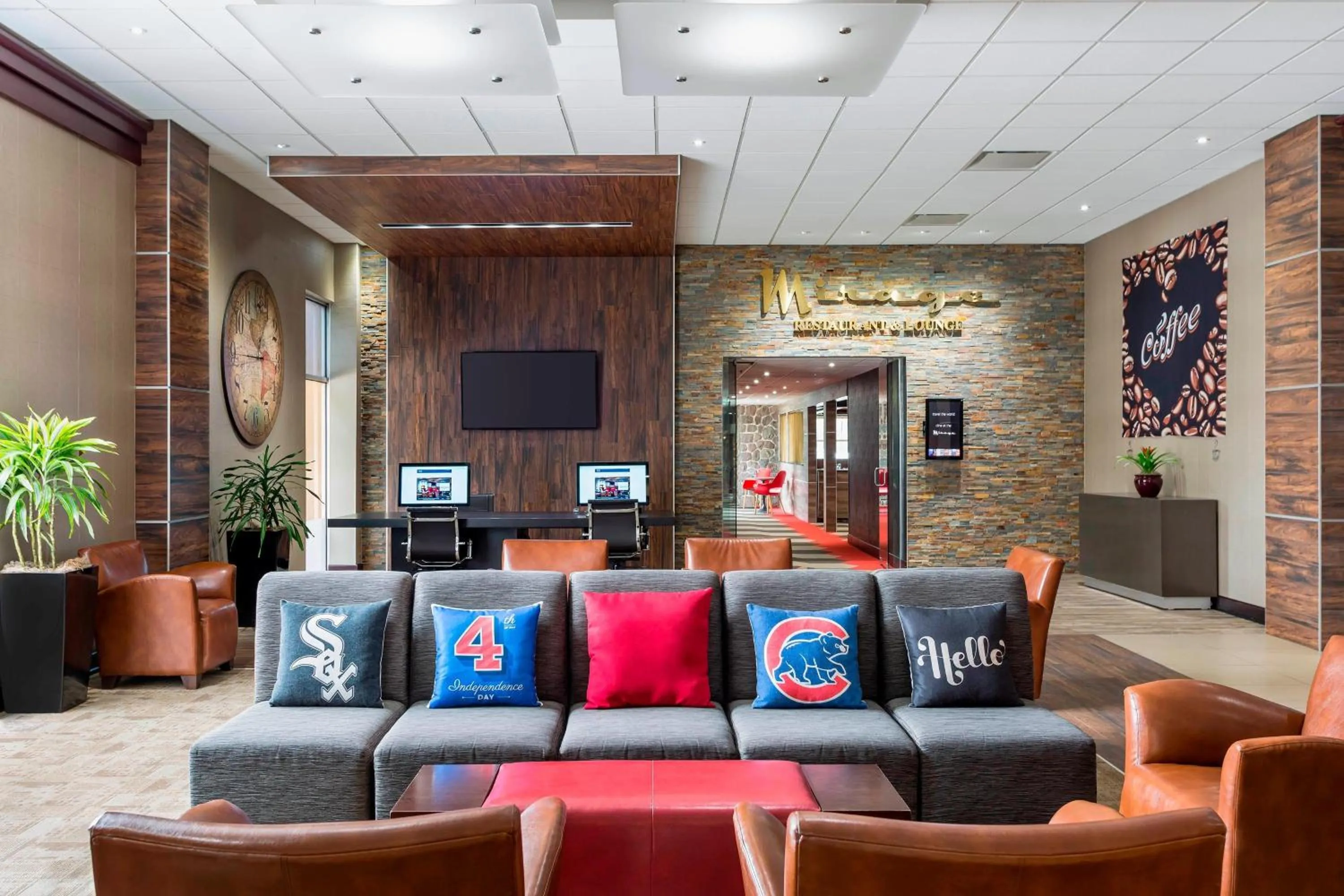 Lobby or reception in Four Points by Sheraton Chicago O'Hare