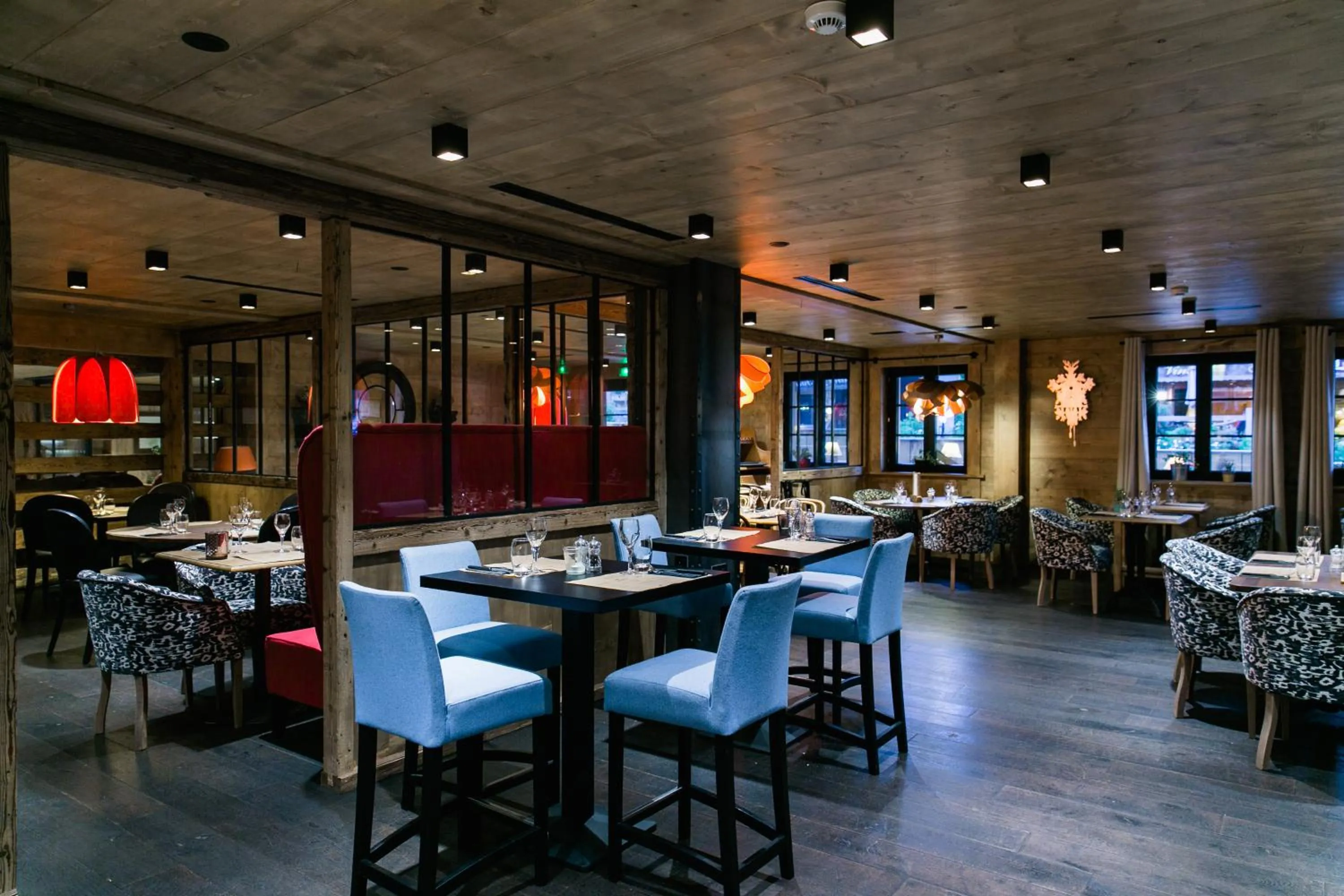 Restaurant/places to eat in Chalet-Hôtel La Marmotte, La Tapiaz & SPA, The Originals Relais