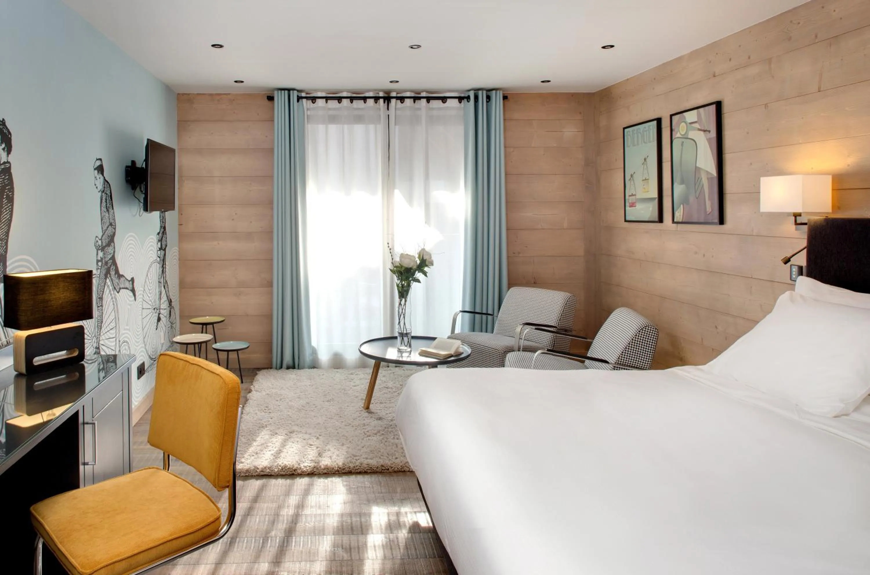 Photo of the whole room, Bed in Chalet-Hôtel La Marmotte, La Tapiaz & SPA, The Originals Relais