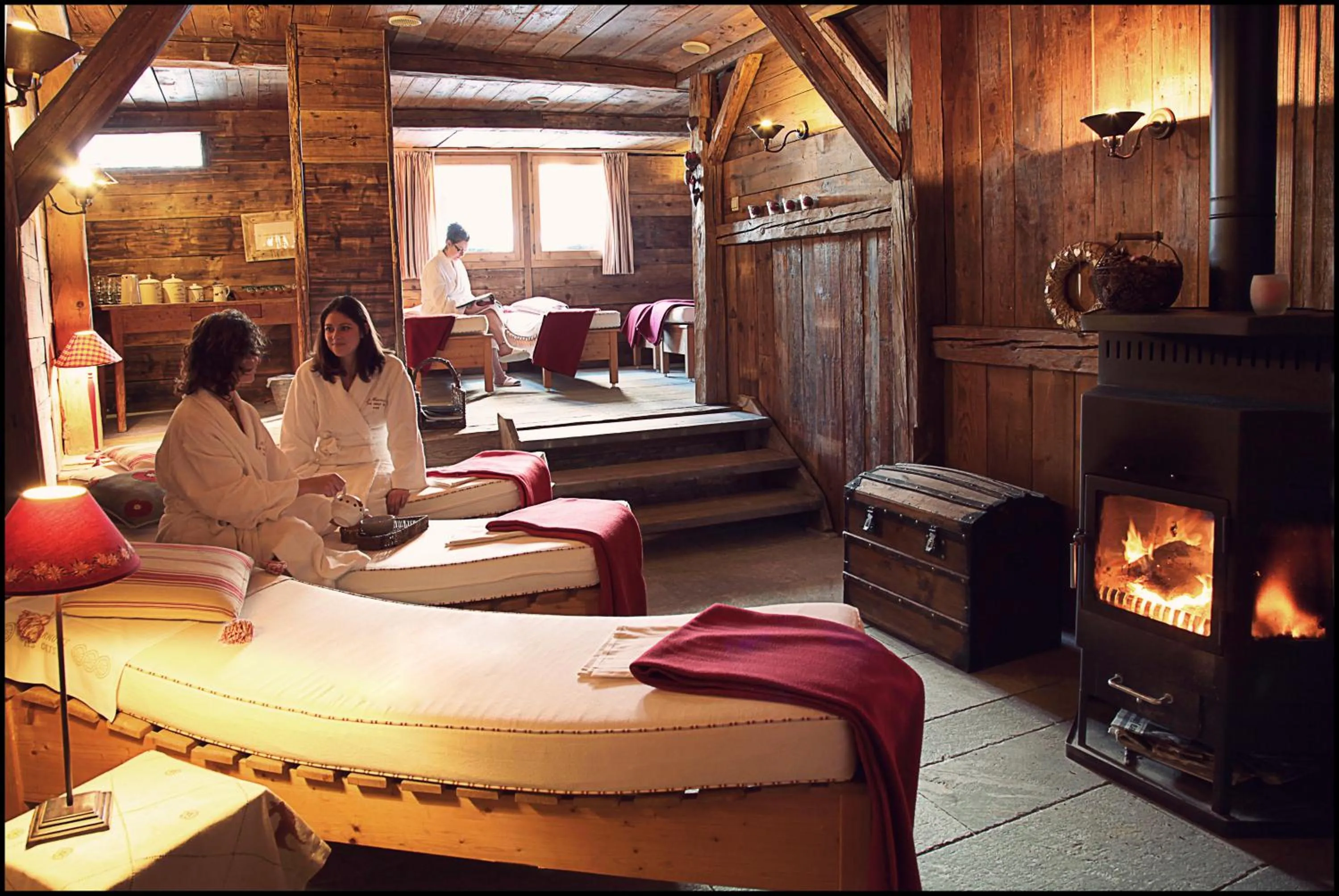 Spa and wellness centre/facilities in Chalet-Hôtel La Marmotte, La Tapiaz & SPA, The Originals Relais