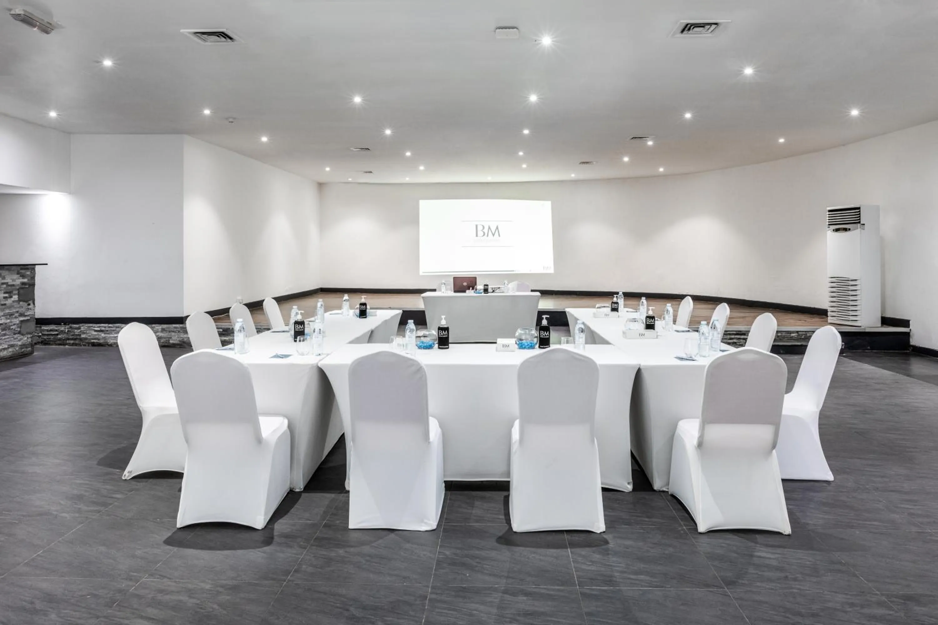 Meeting/conference room in BM Beach Hotel