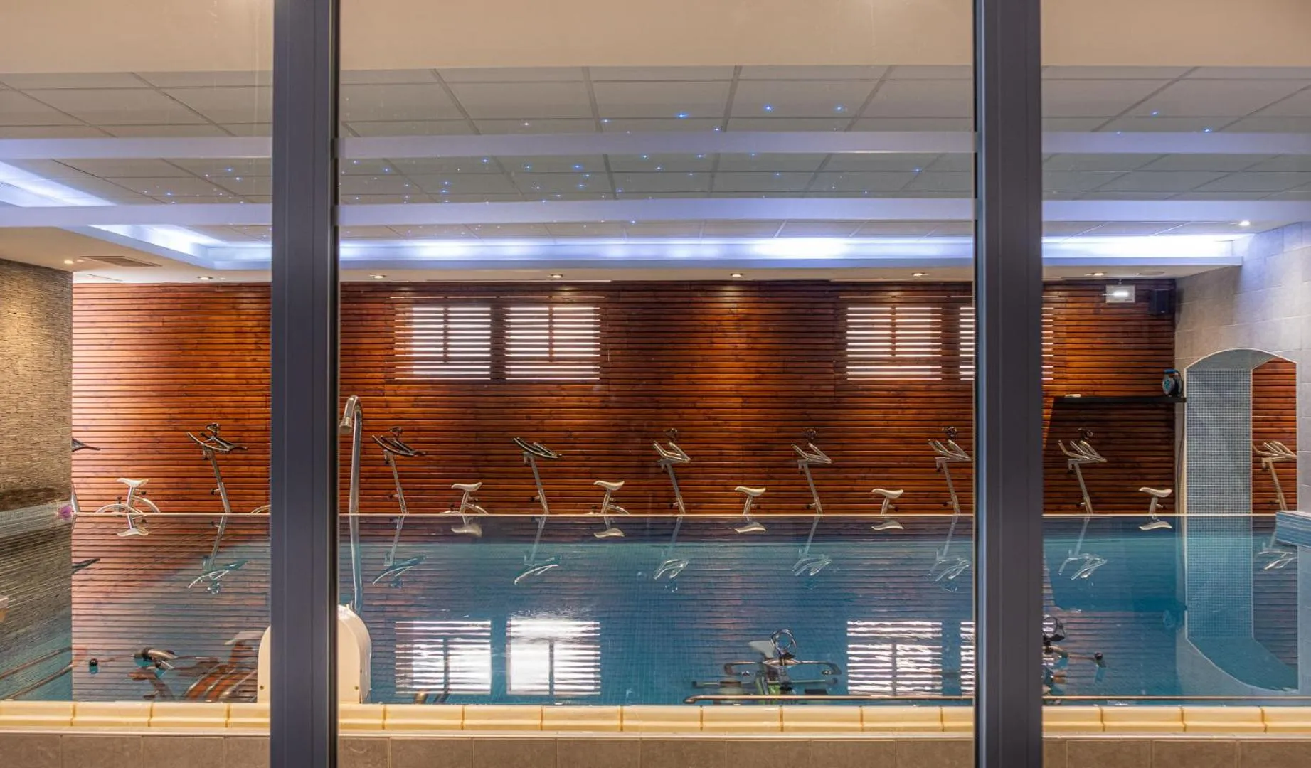 Spa and wellness centre/facilities in The Originals City, Hôtel Les Thermes de l'Avenue, Dax