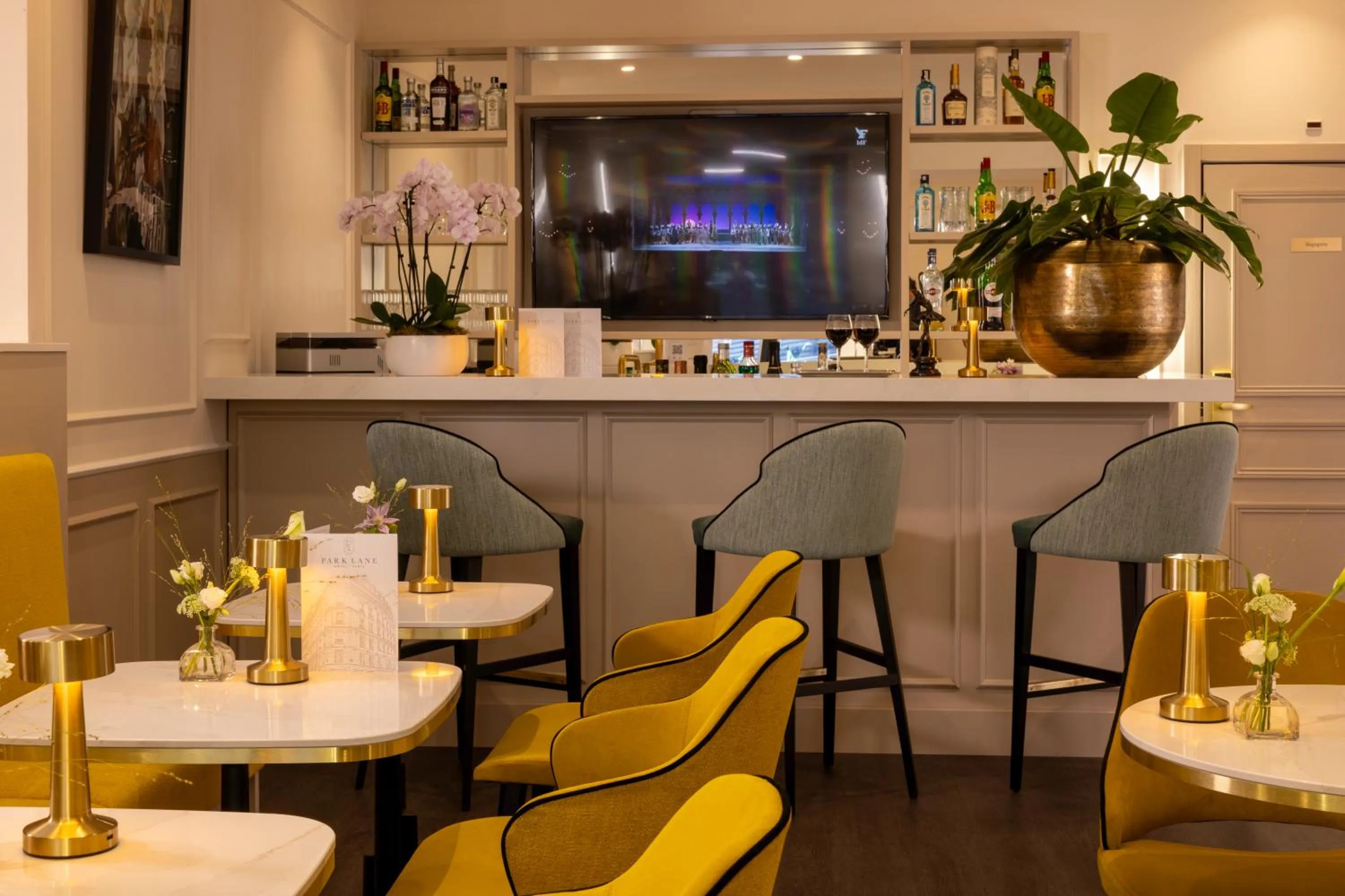 Lobby or reception in Hotel Park Lane Paris