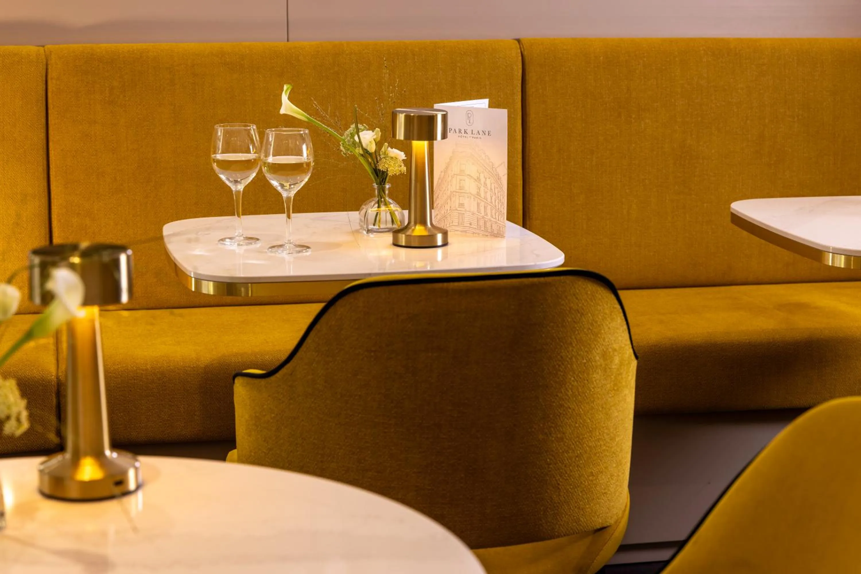 Lobby or reception in Hotel Park Lane Paris