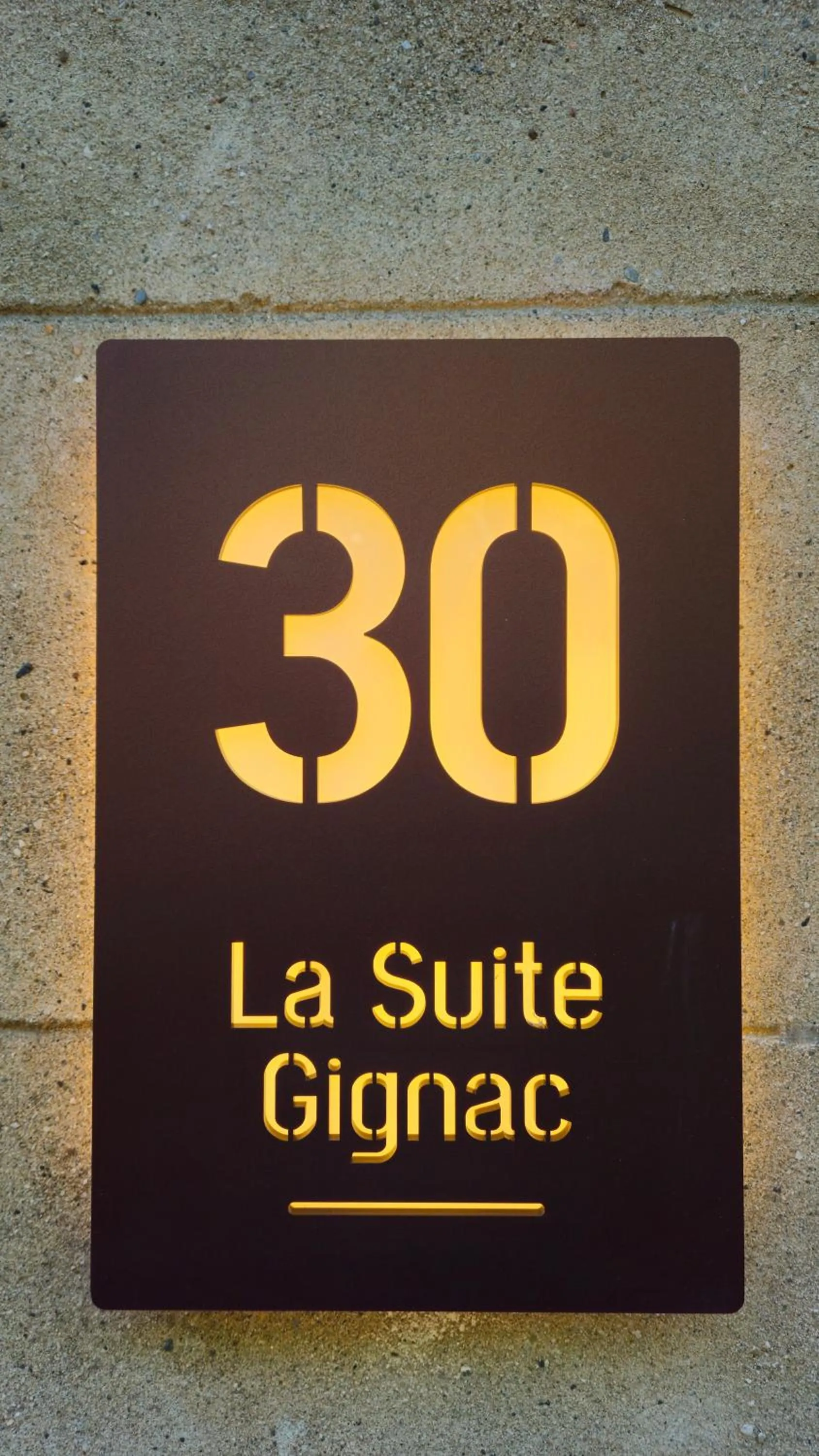 Facade/entrance in La Suite Gignac