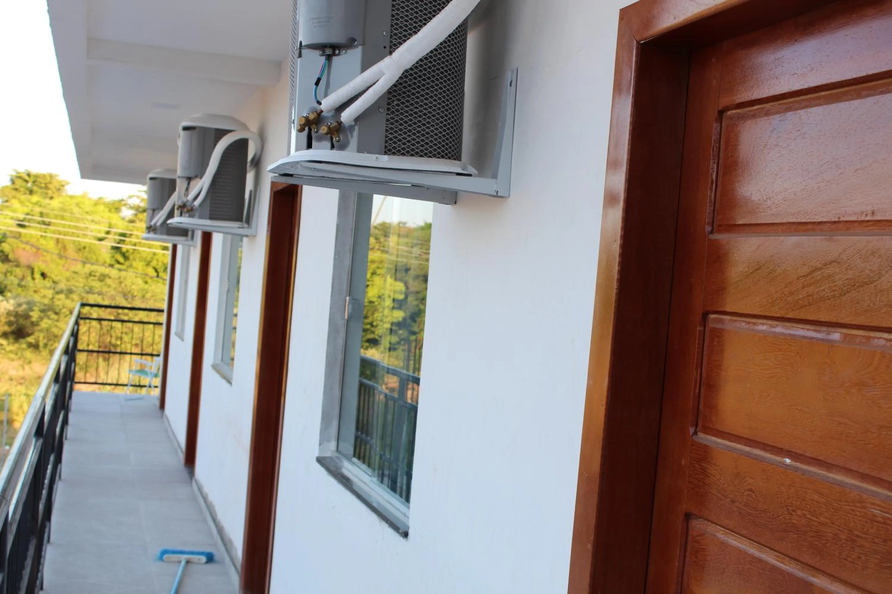 Property building in Hotel Jardim Tropical