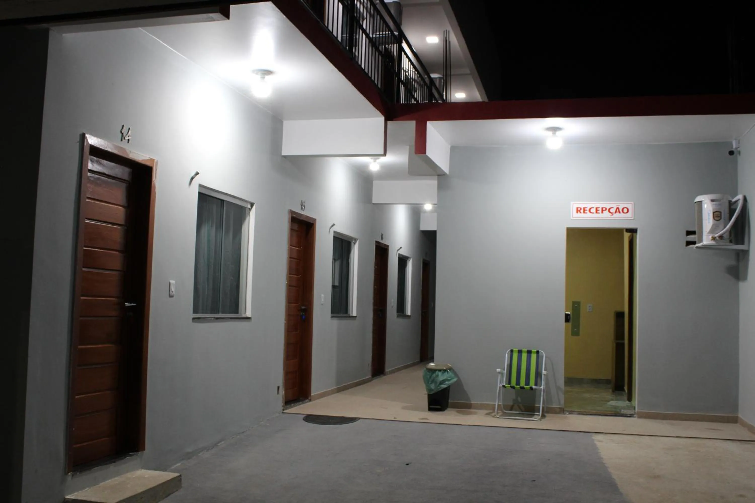 Night in Hotel Jardim Tropical