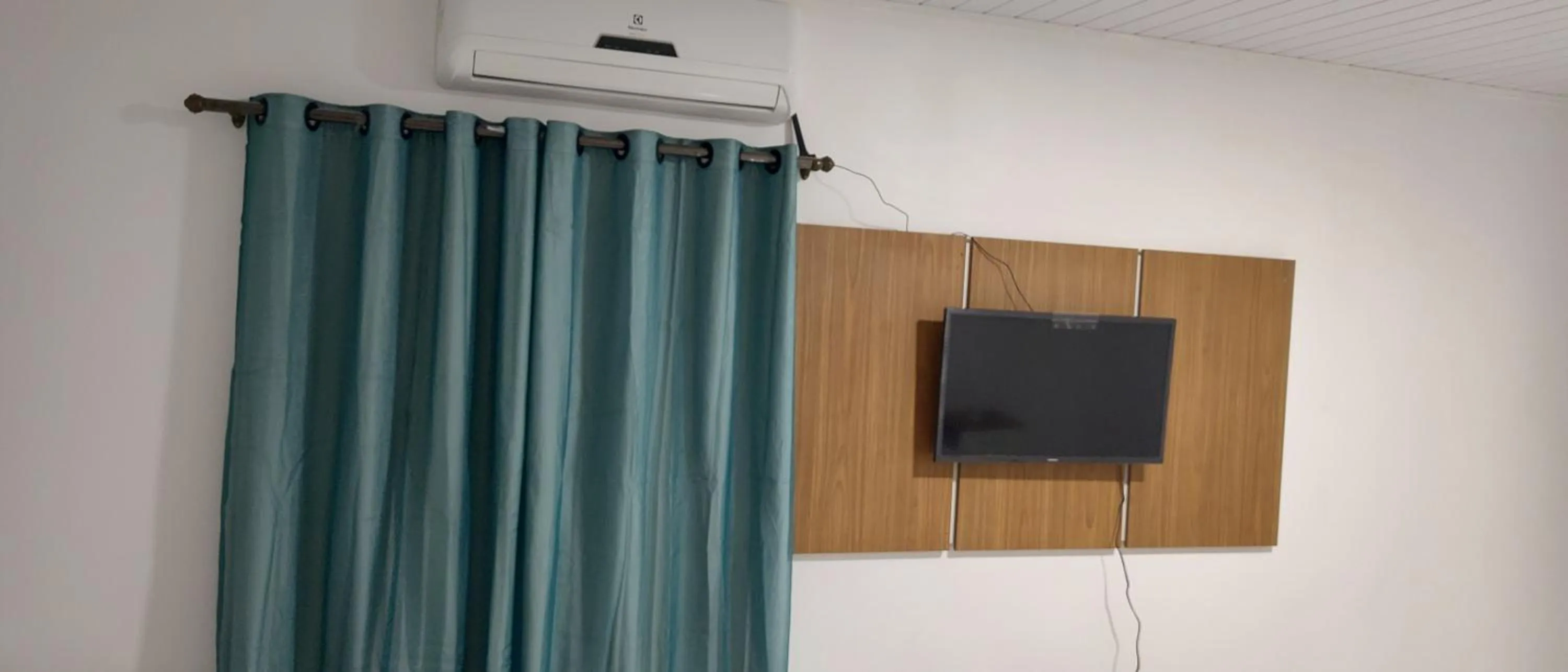 Hotel Jardim Tropical