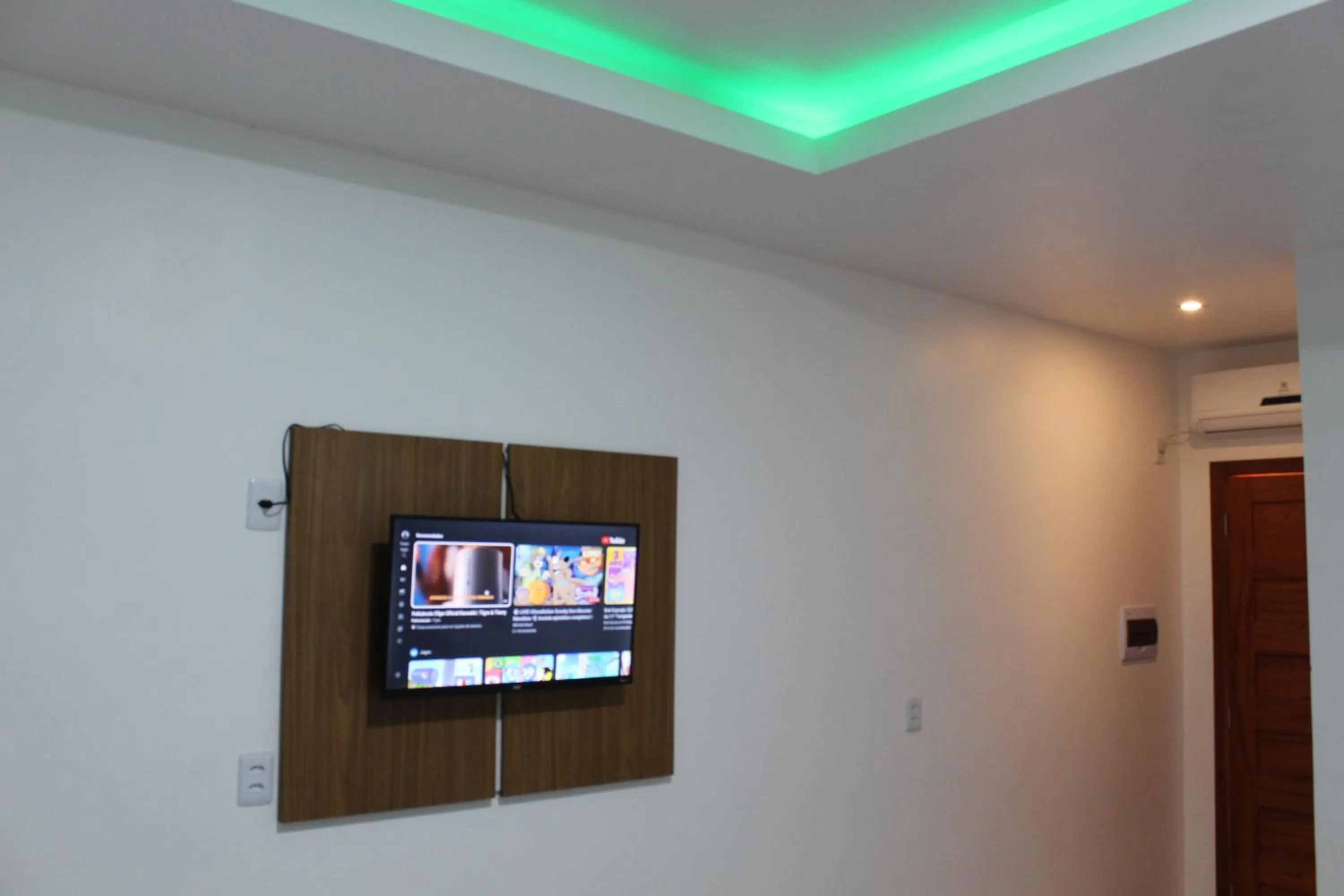 Hotel Jardim Tropical