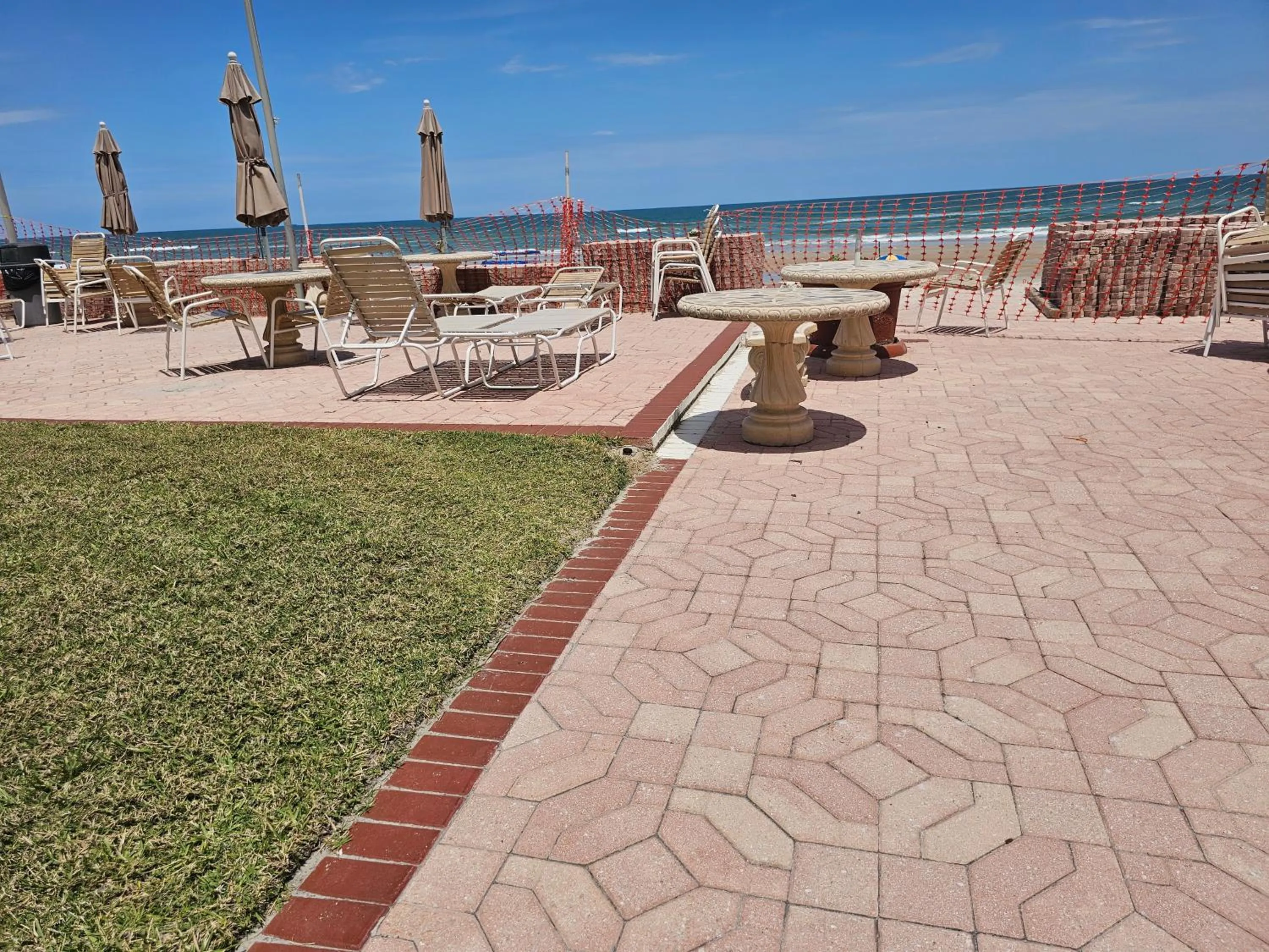 Natural landscape in Oceanfront Escape With Balcony and heated salt water pool Sleeps 4