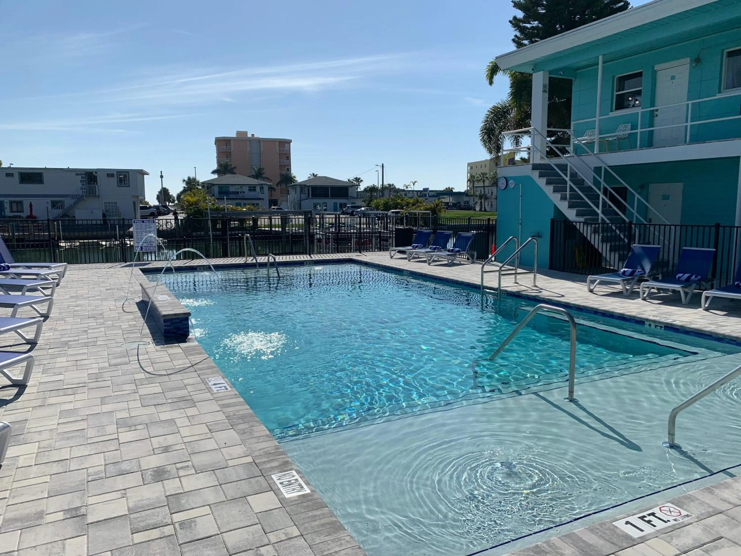 Pool view in Sea Jay Motel and Marina