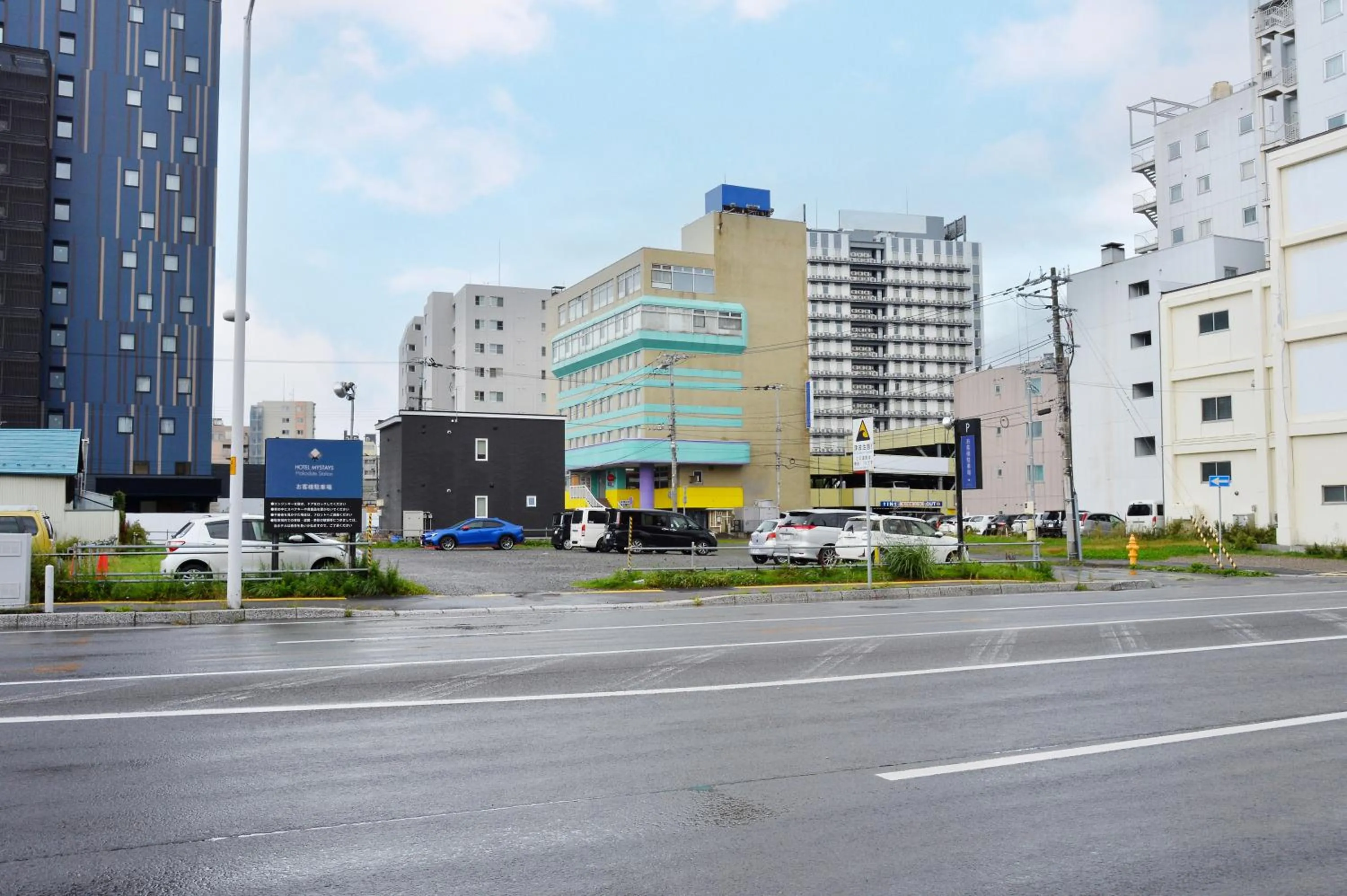 Parking in HOTEL MYSTAYS Hakodate Station