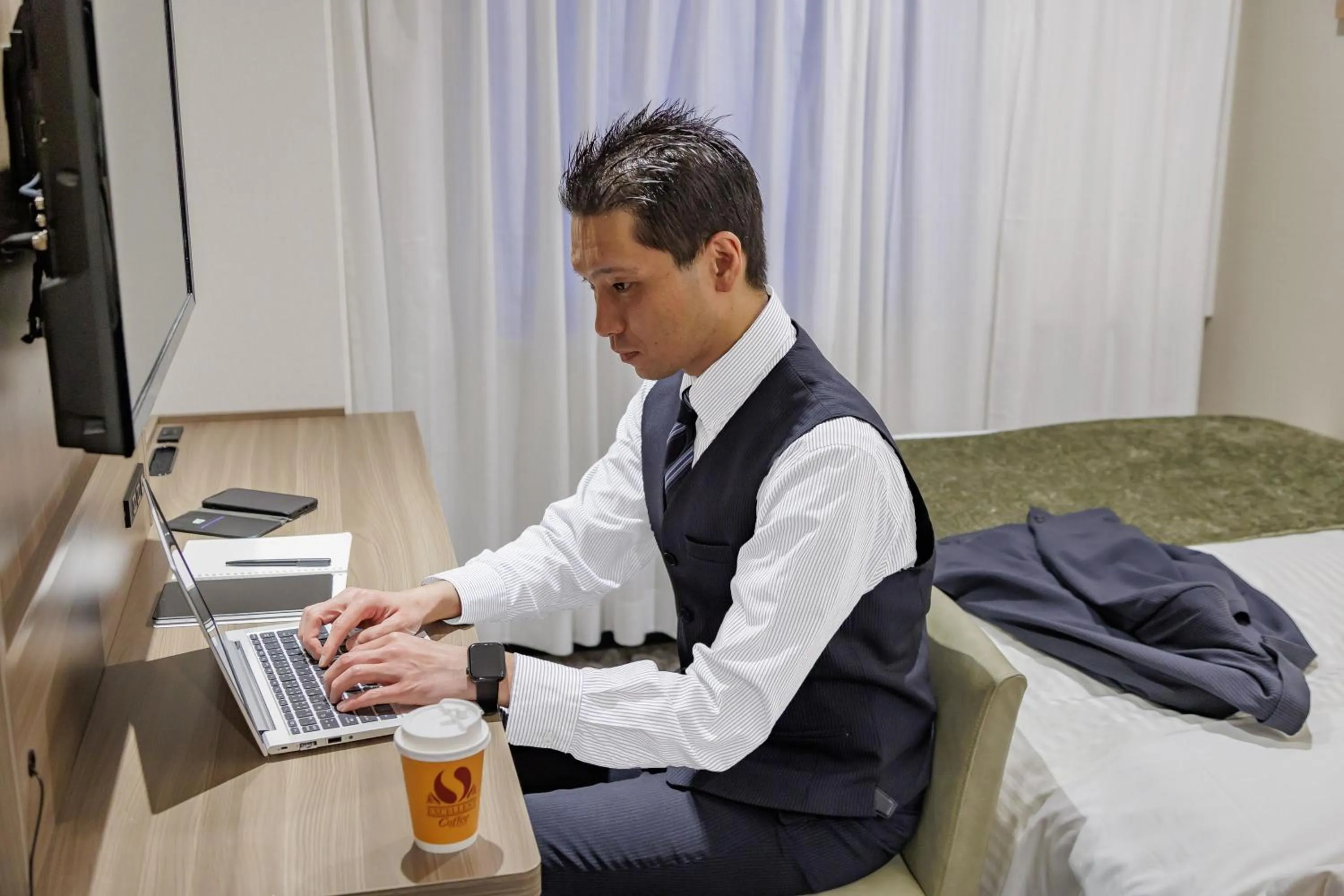 Photo of the whole room in HOTEL MYSTAYS Kanazawa Katamachi