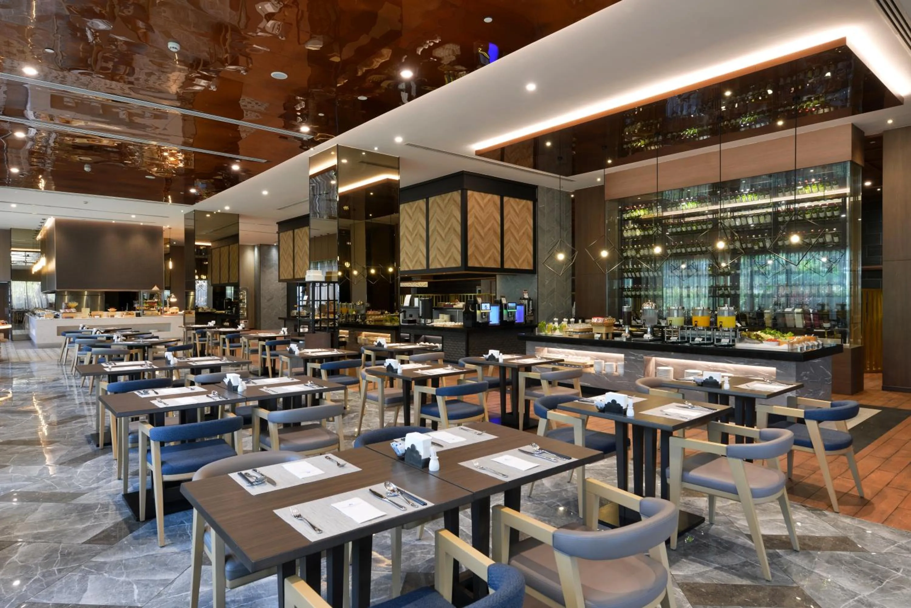 Restaurant/places to eat in Hotel Nikko Amata City Chonburi