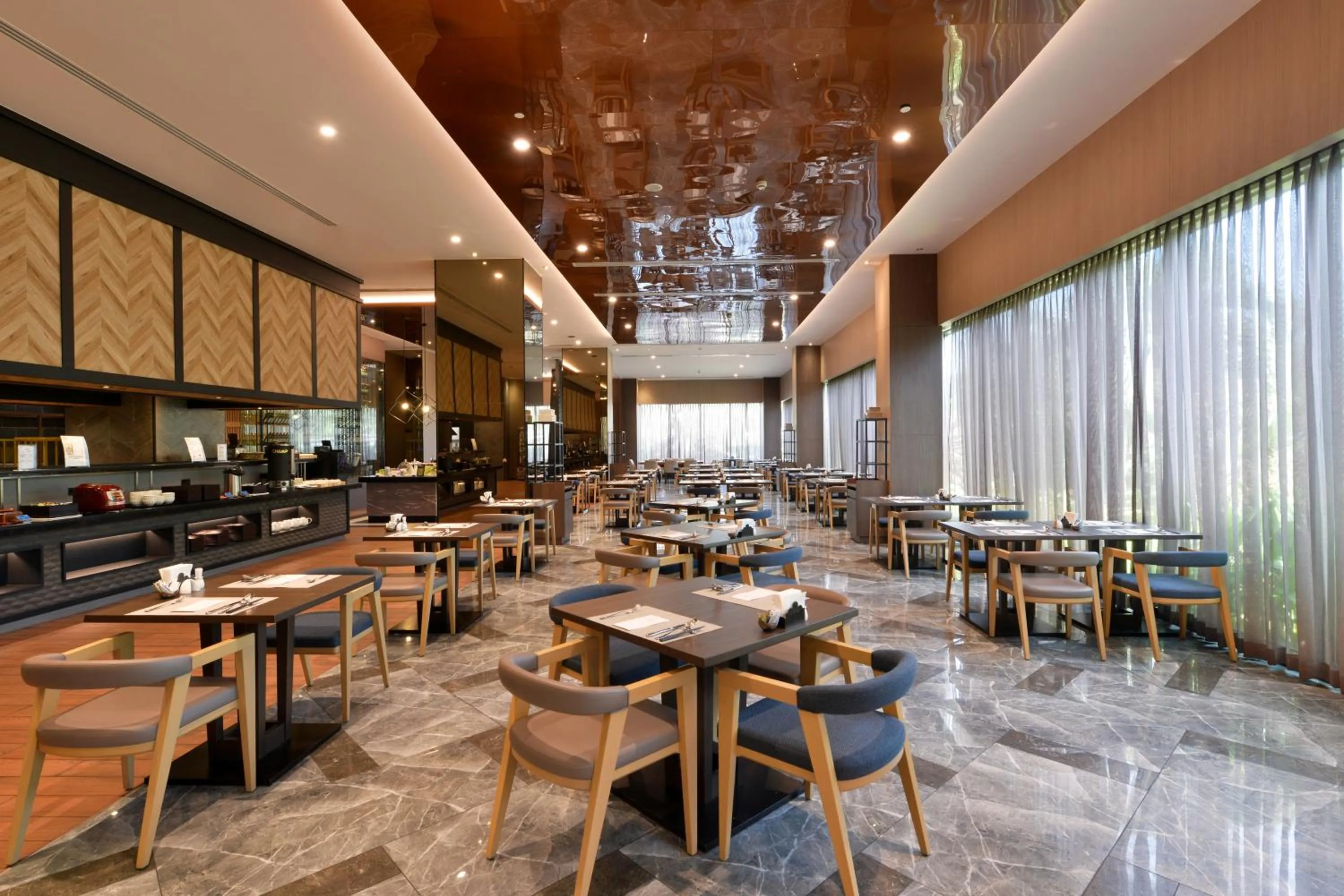 Restaurant/places to eat in Hotel Nikko Amata City Chonburi