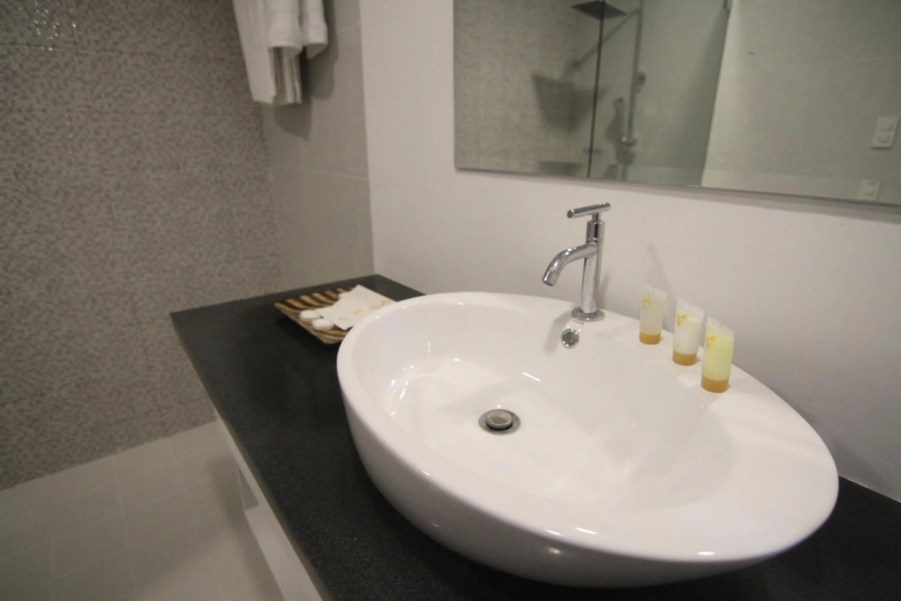 Bathroom in Bryan Condo Suites Makati near Airport
