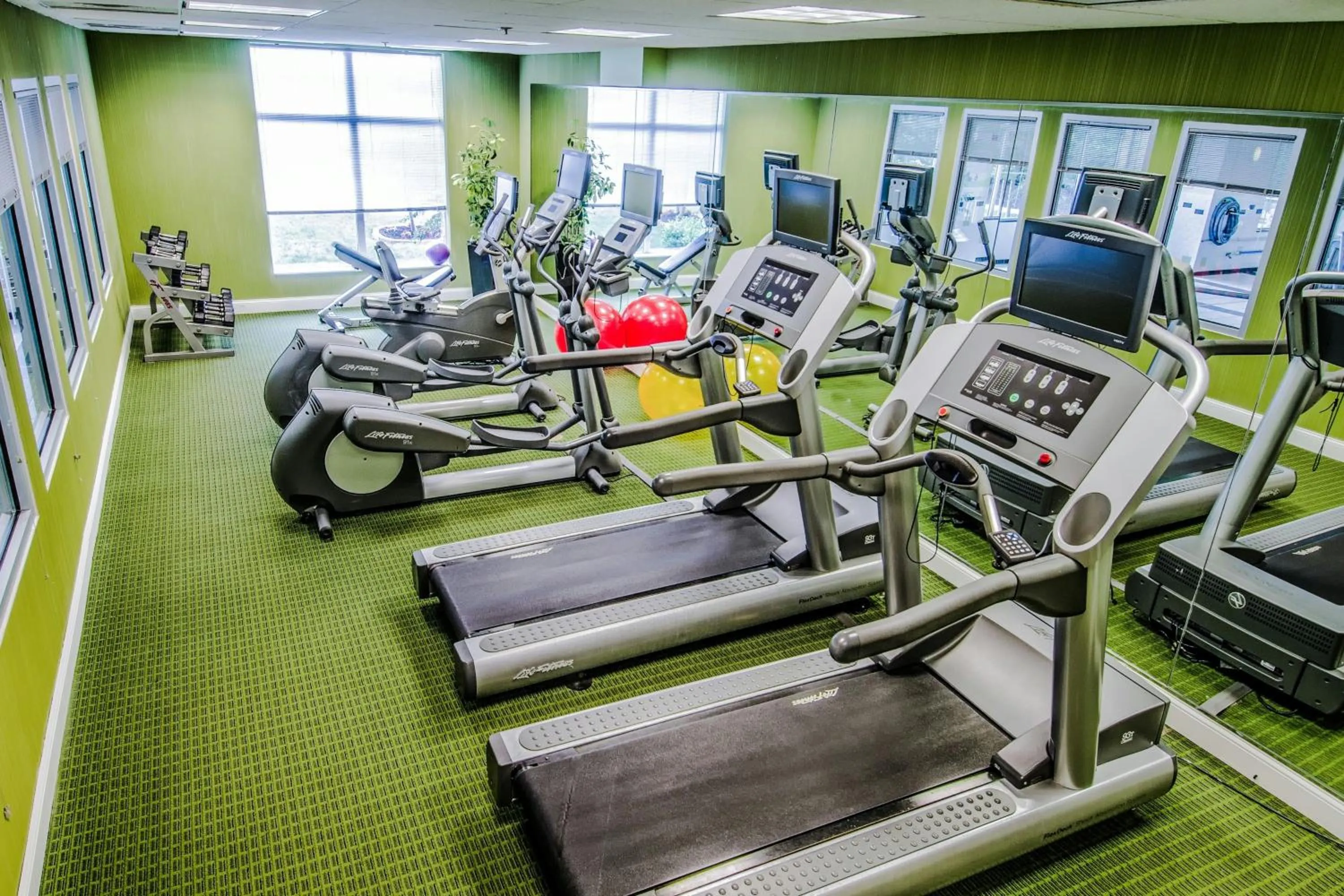 Fitness centre/facilities in Fairfield Inn & Suites-Washington DC