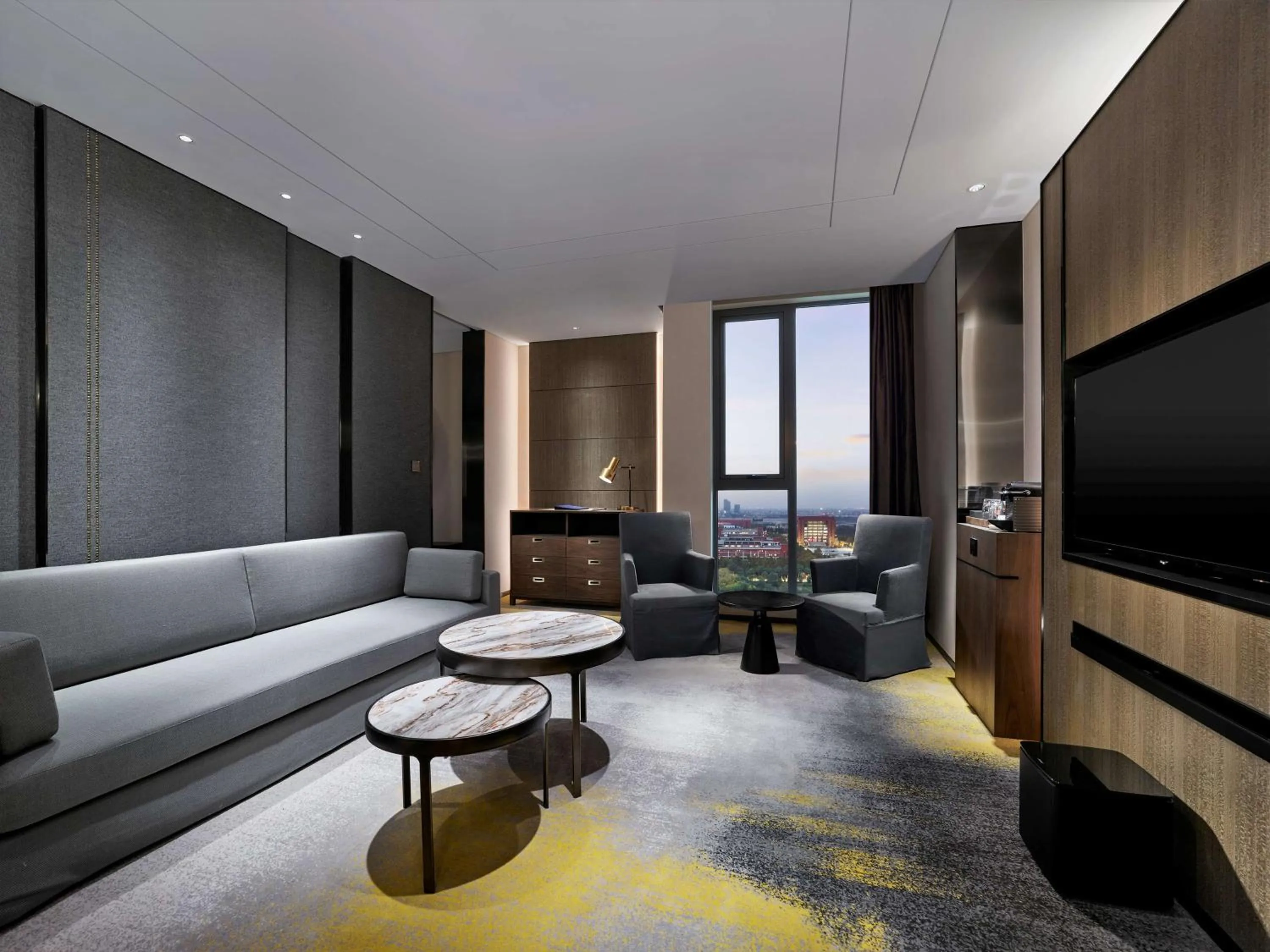 Bedroom in Doubletree By Hilton Baoding