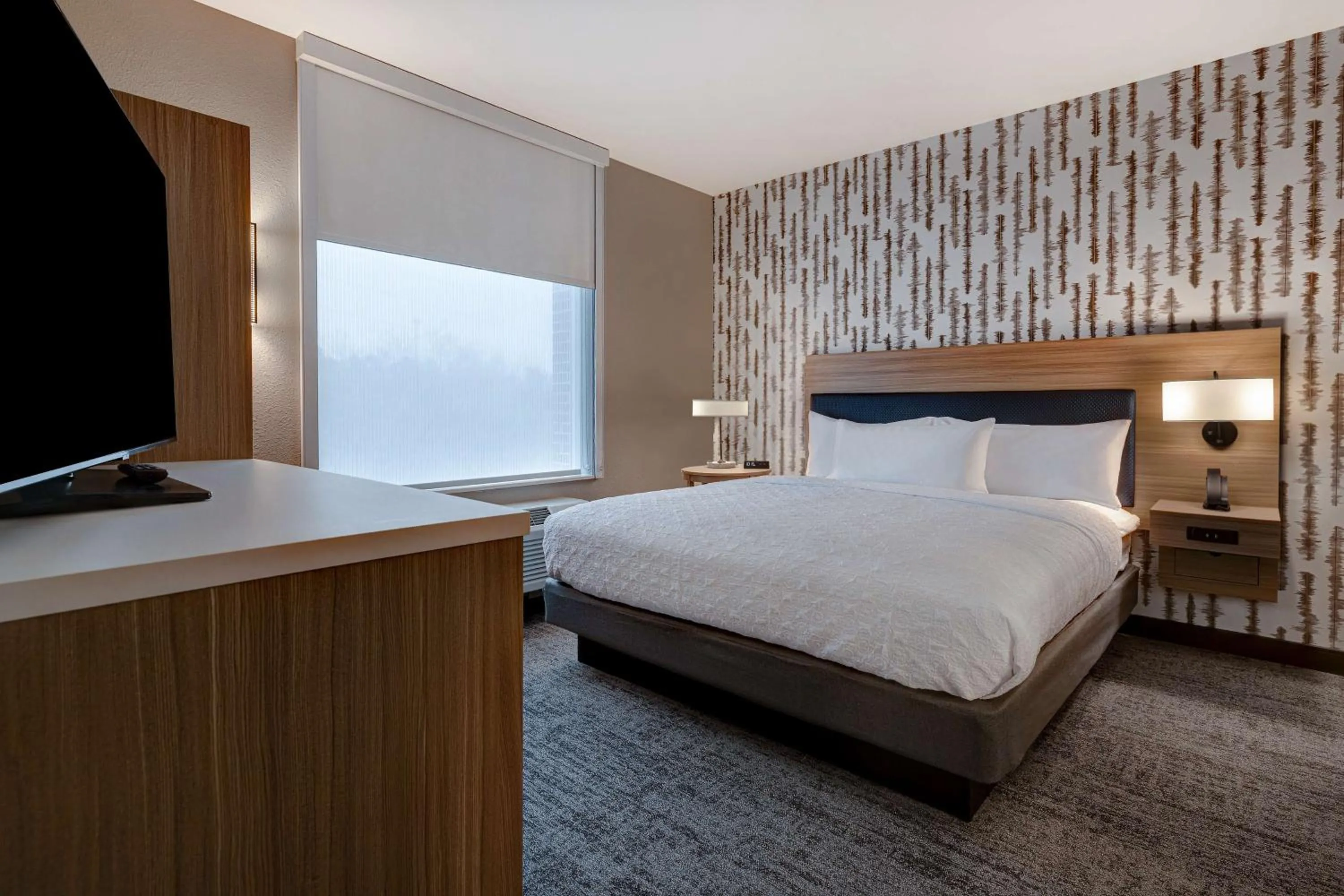 Bed in Home2 Suites By Hilton Blythewood, Sc