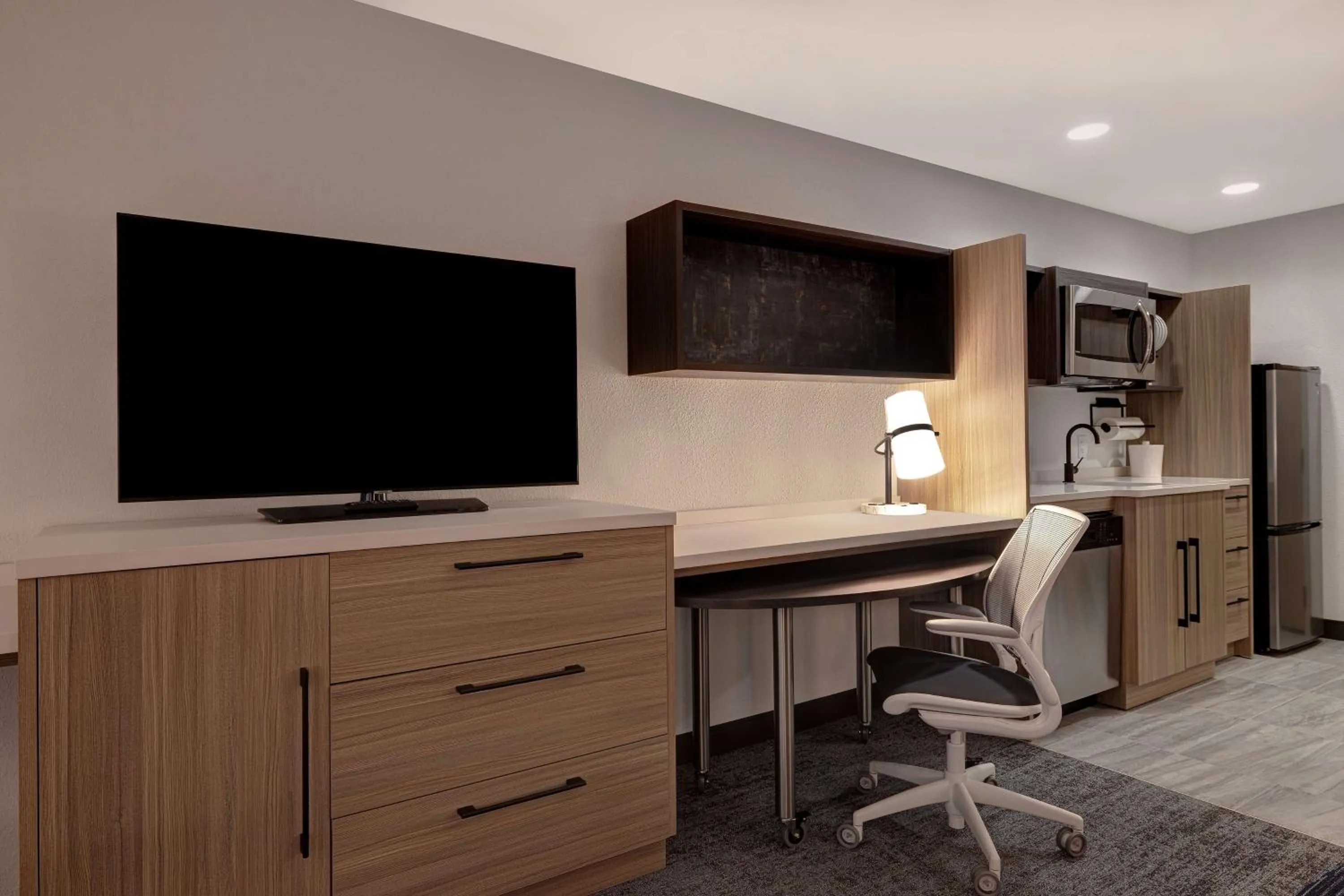 Bedroom in Home2 Suites By Hilton Blythewood, Sc