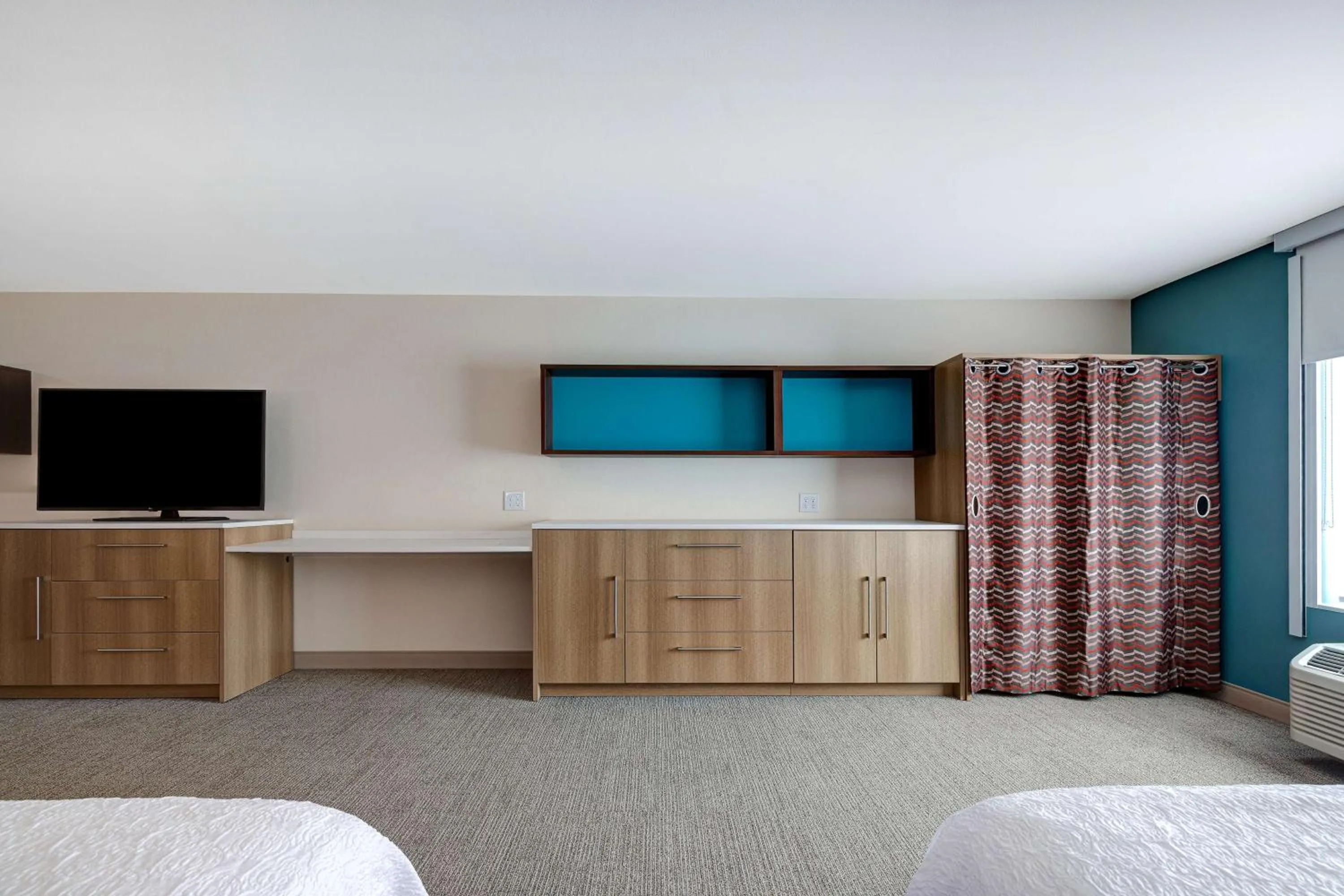 Bed in Home2 Suites By Hilton Bryant, Ar