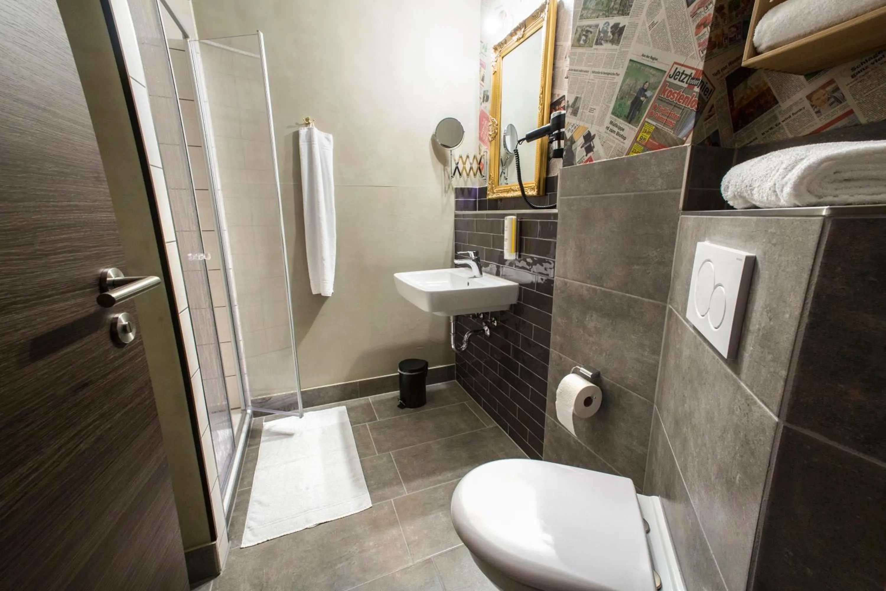 Bathroom in aappartel APARTHOTEL Herford