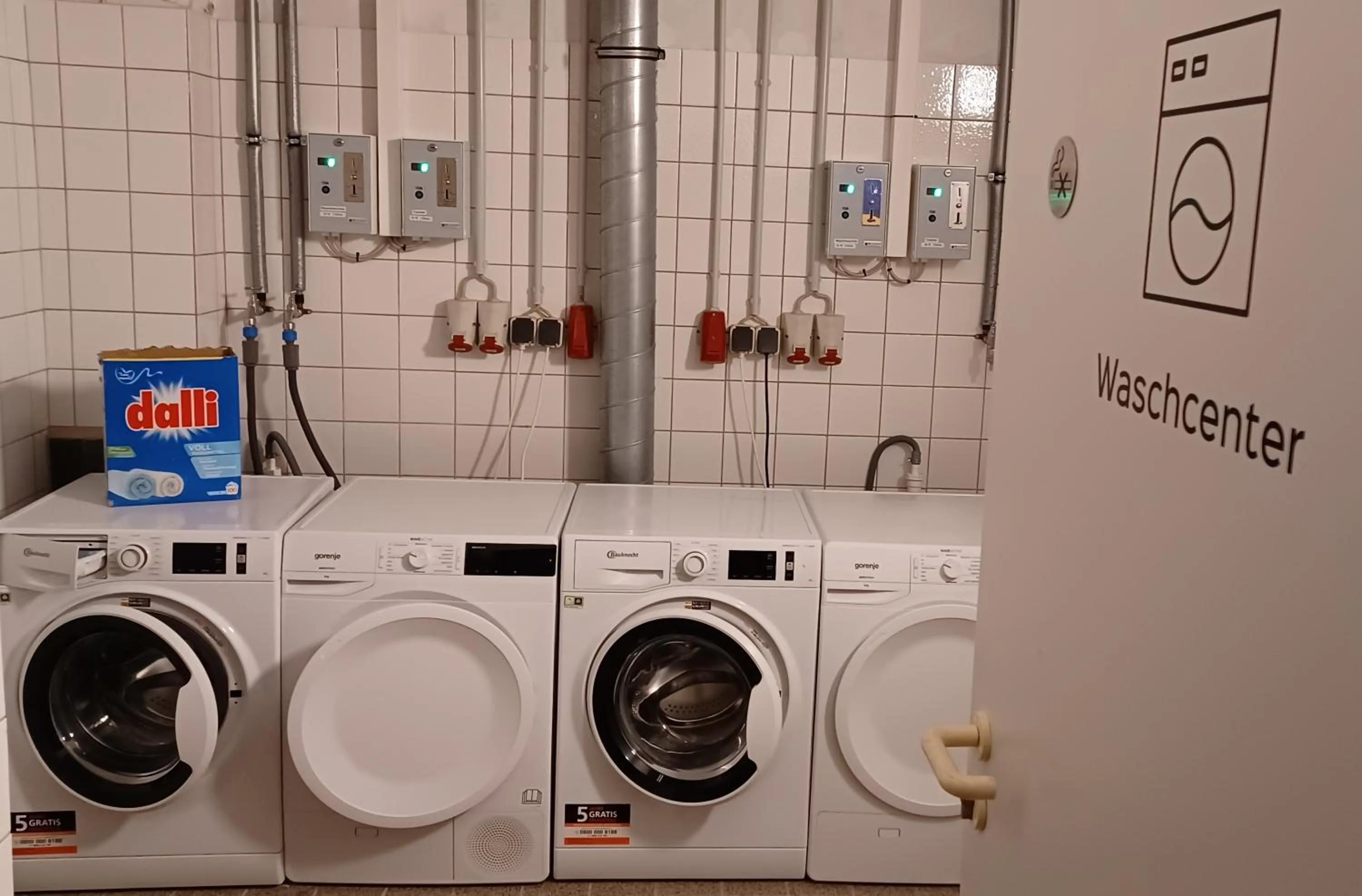 washing machine in aappartel APARTHOTEL Herford