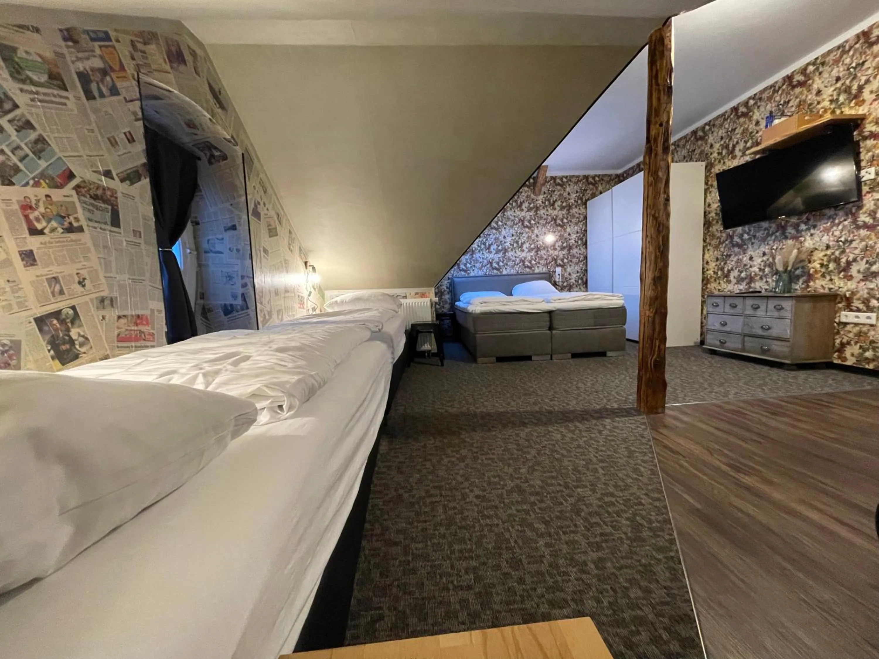 Photo of the whole room, Bed in aappartel APARTHOTEL Herford