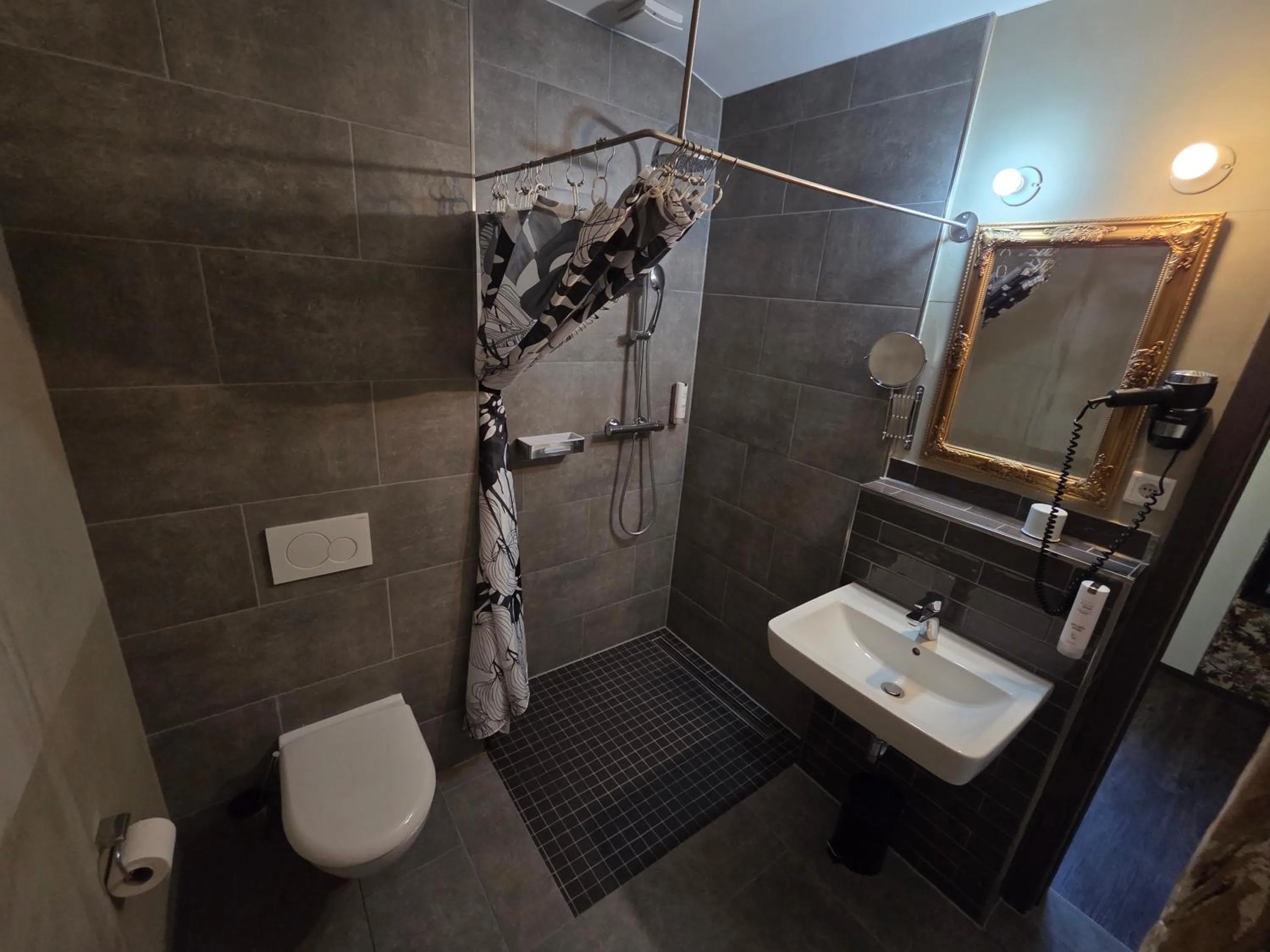 Bathroom in aappartel APARTHOTEL Herford