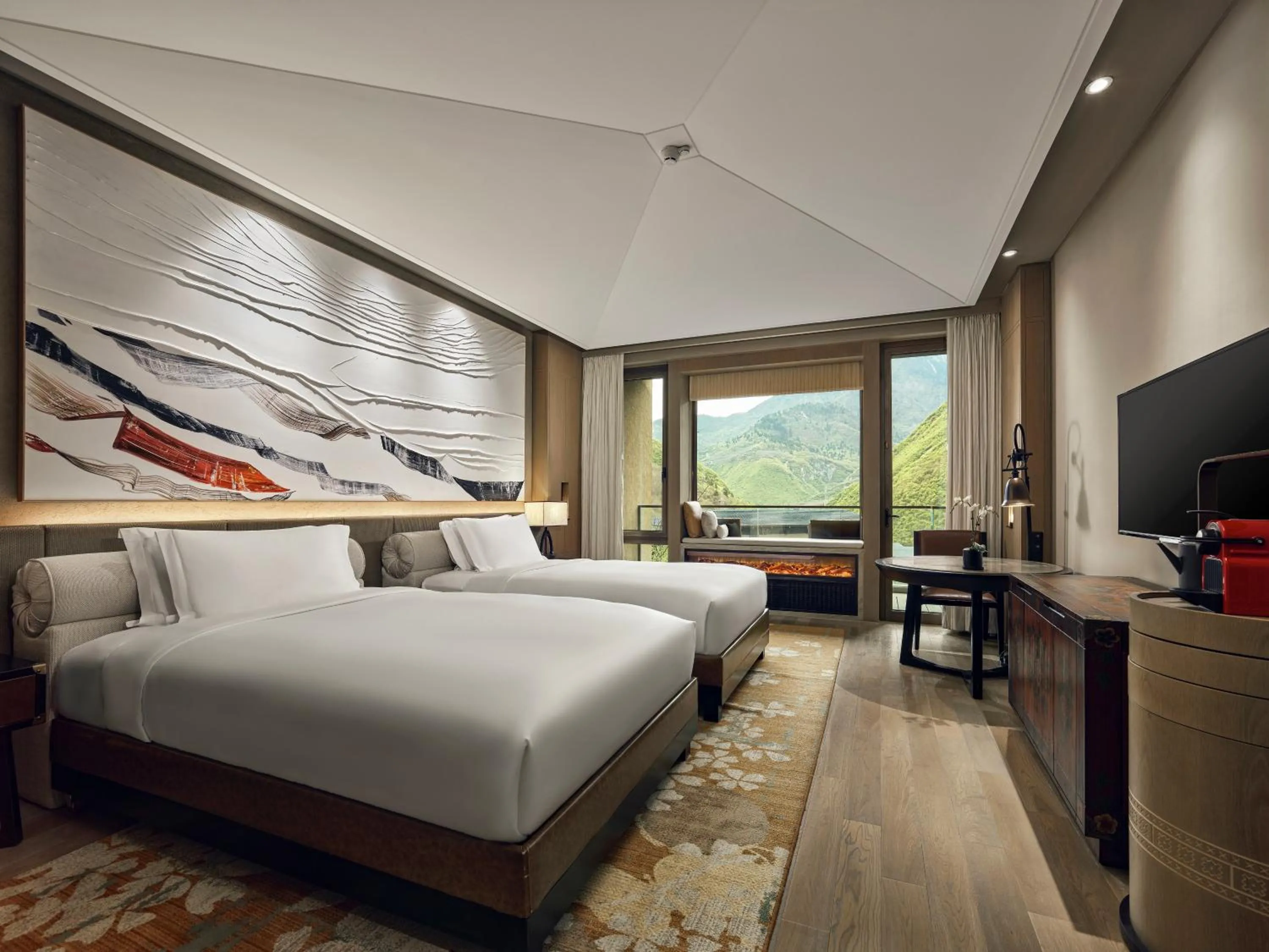 Bed in Conrad Jiuzhaigou