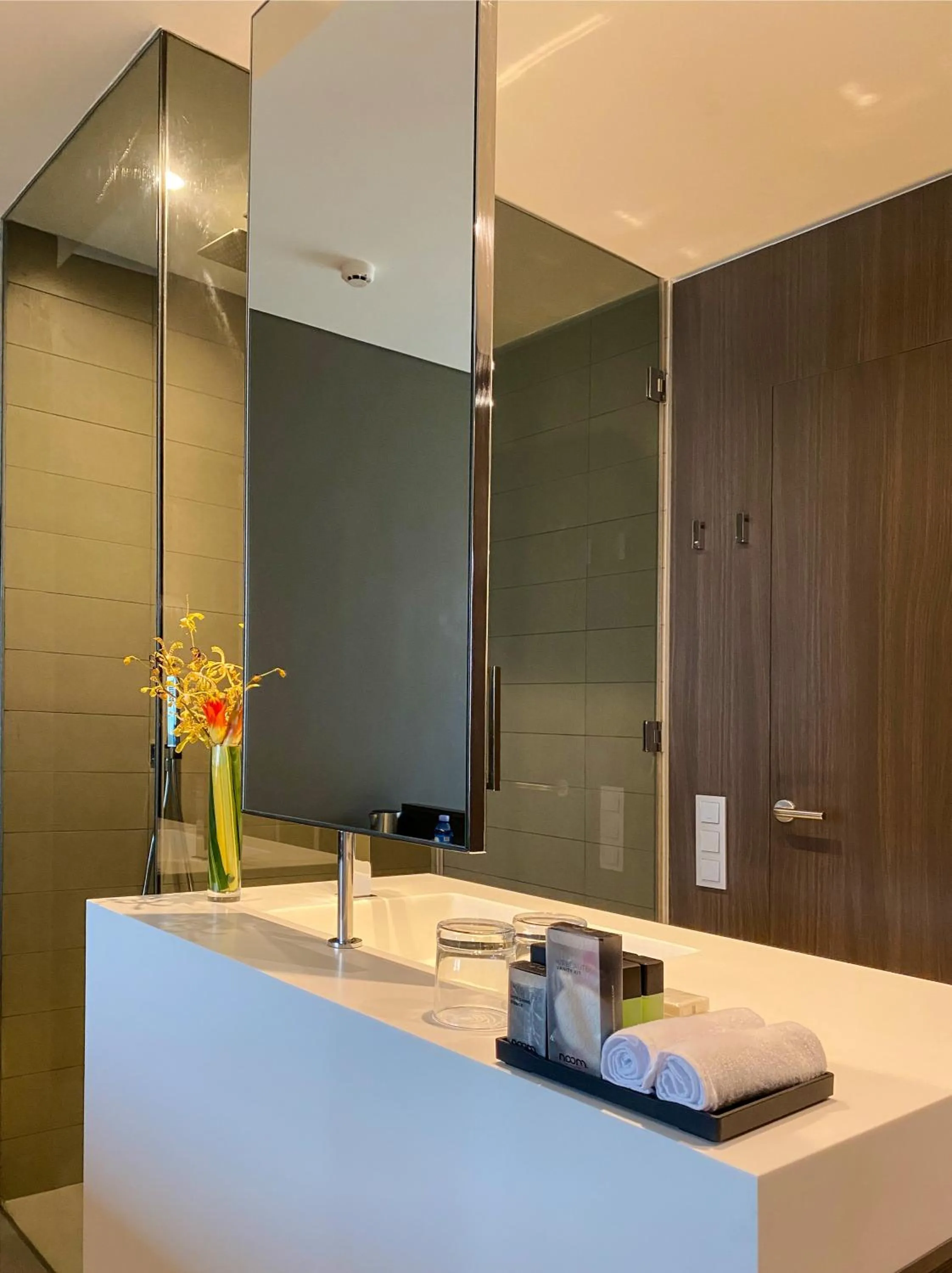 Bathroom in Noom Hotel Abidjan Plateau