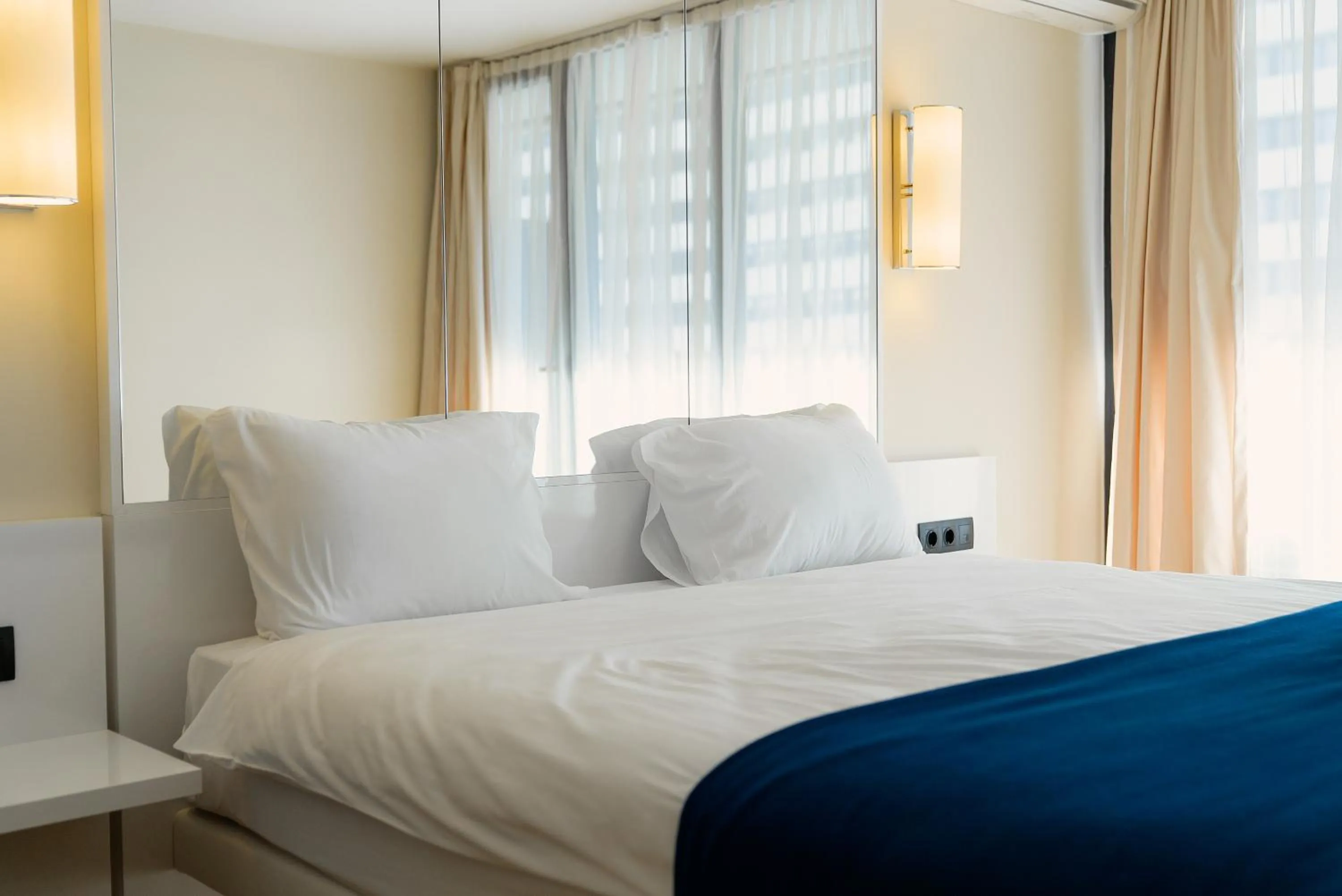 Bed in G-Point City Beach