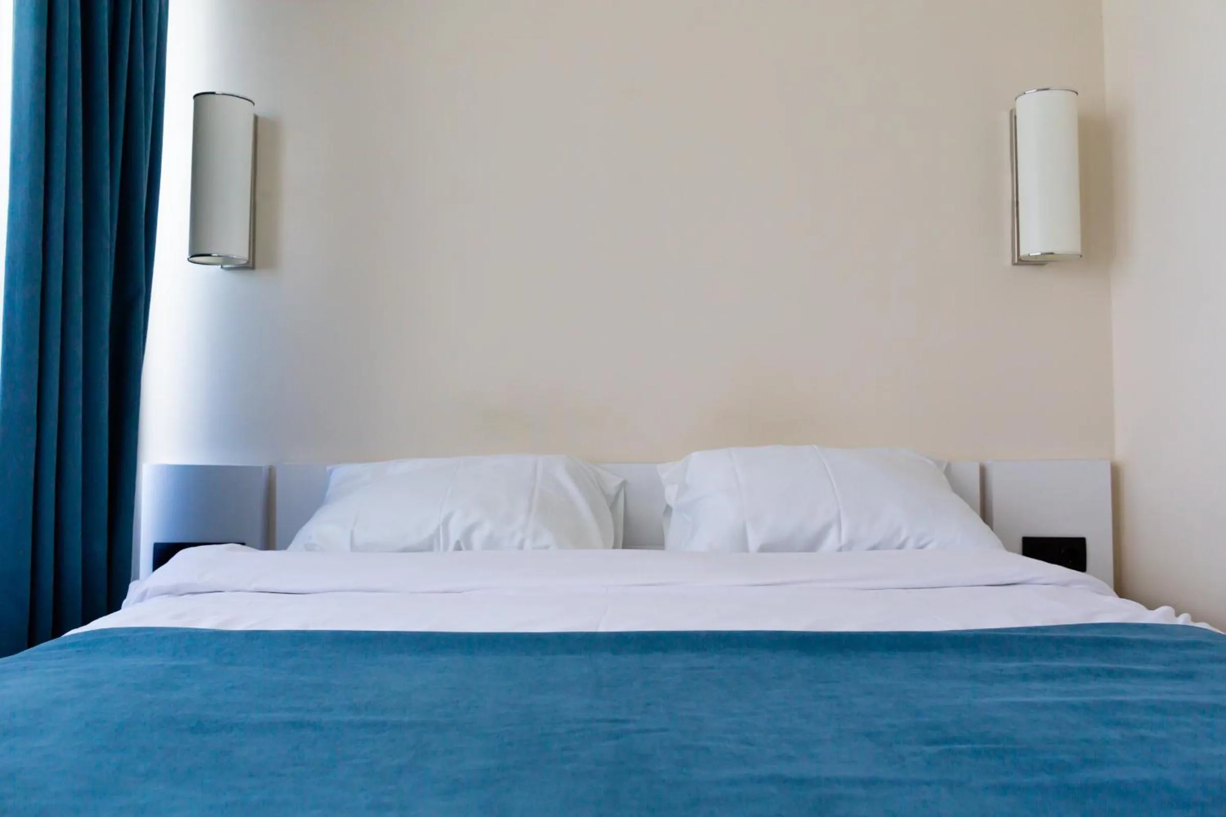 Bed in G-Point City Beach