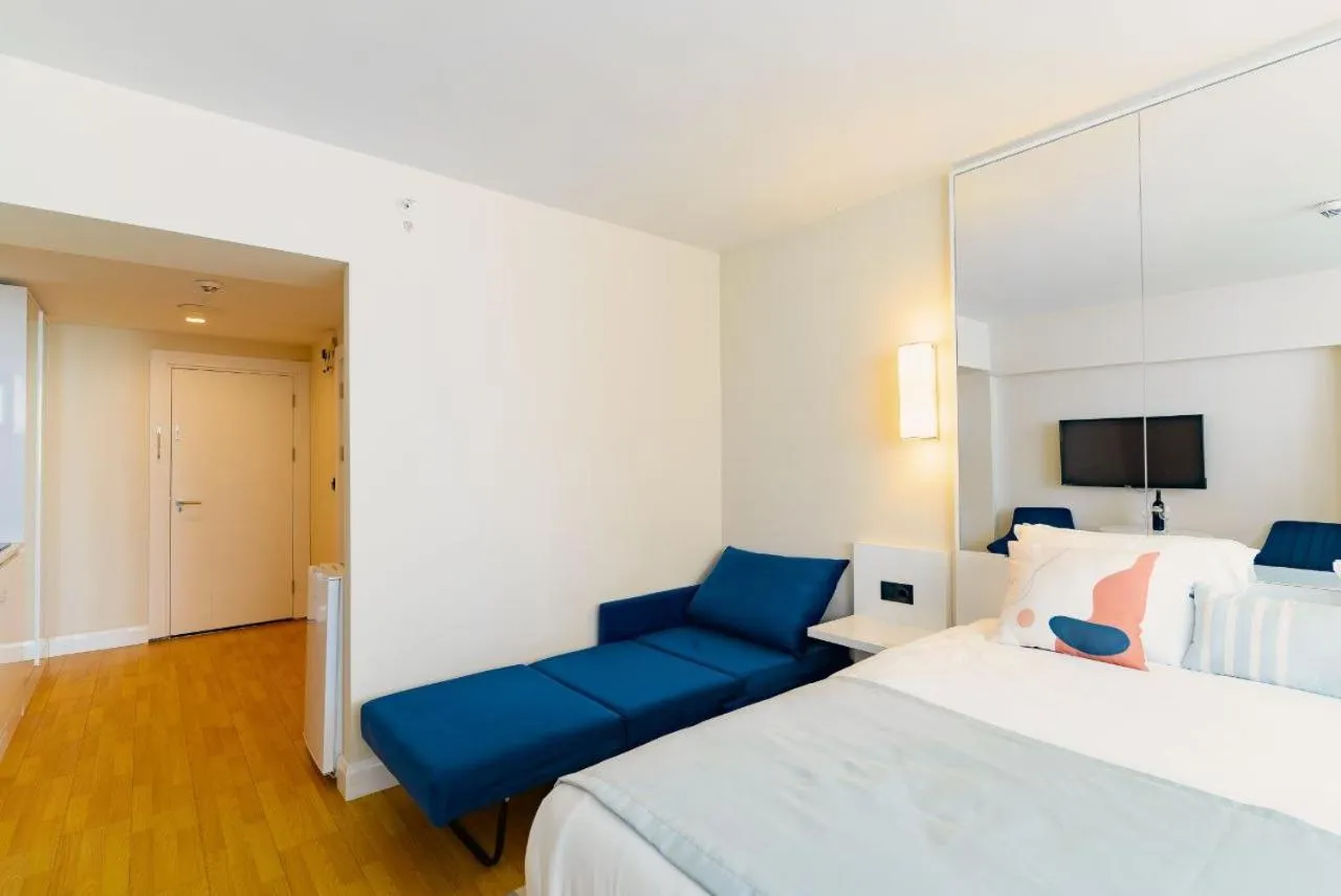 Bed in G-Point City Beach