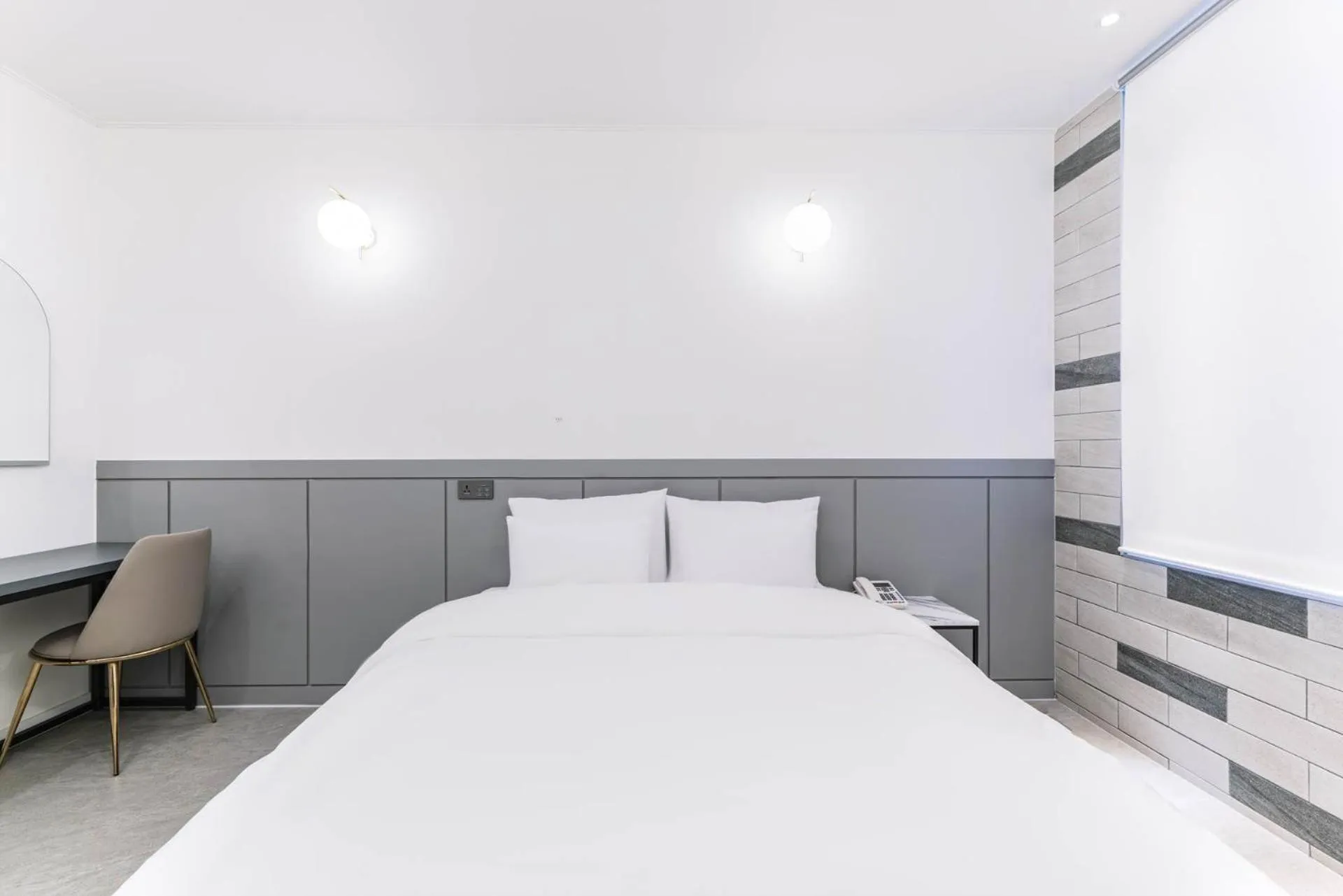 Bedroom in Pyeongtaek Godeok Rich Stay Hotel