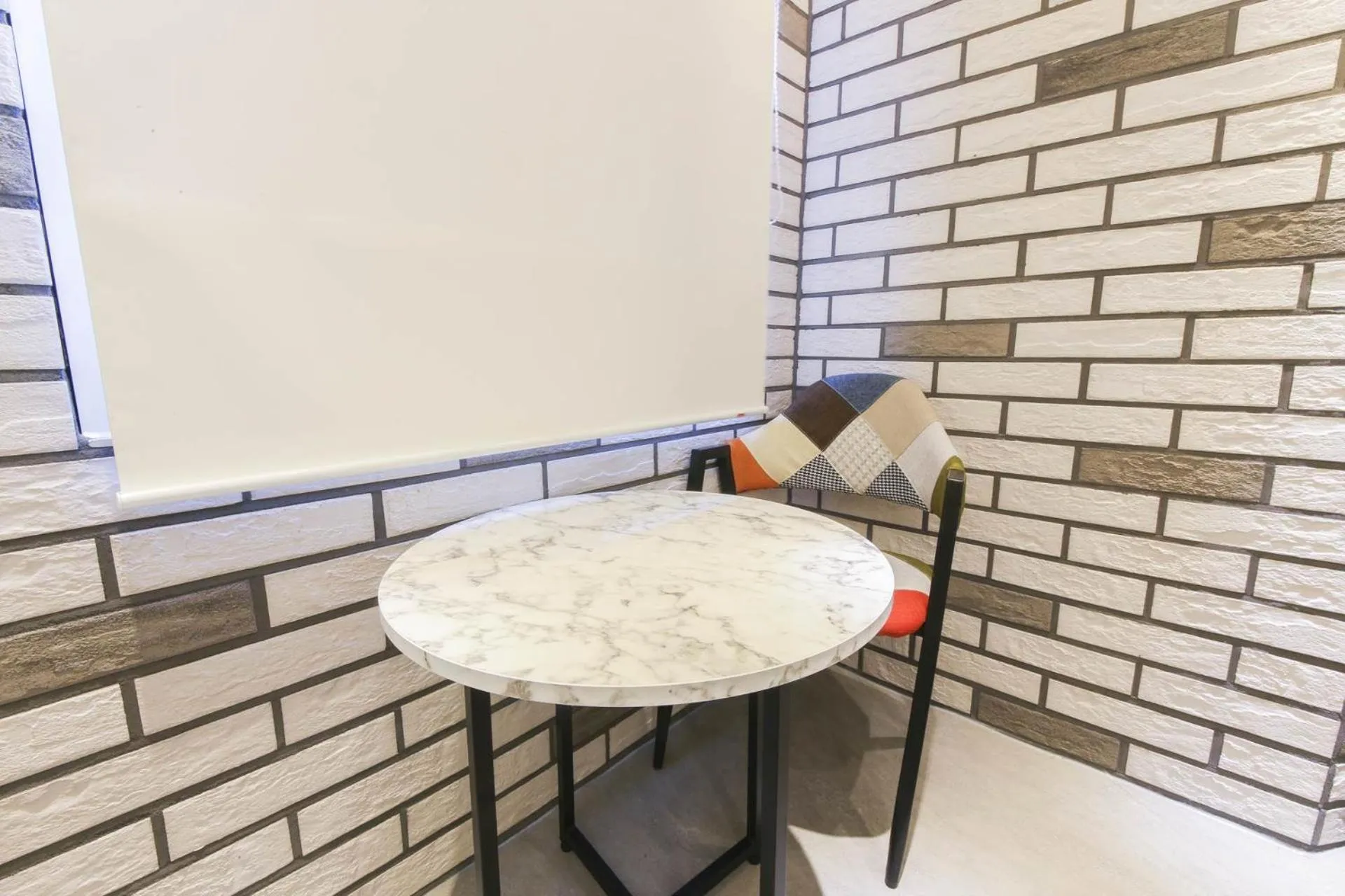 Seating area, Balcony/Terrace in Pyeongtaek Godeok Rich Stay Hotel