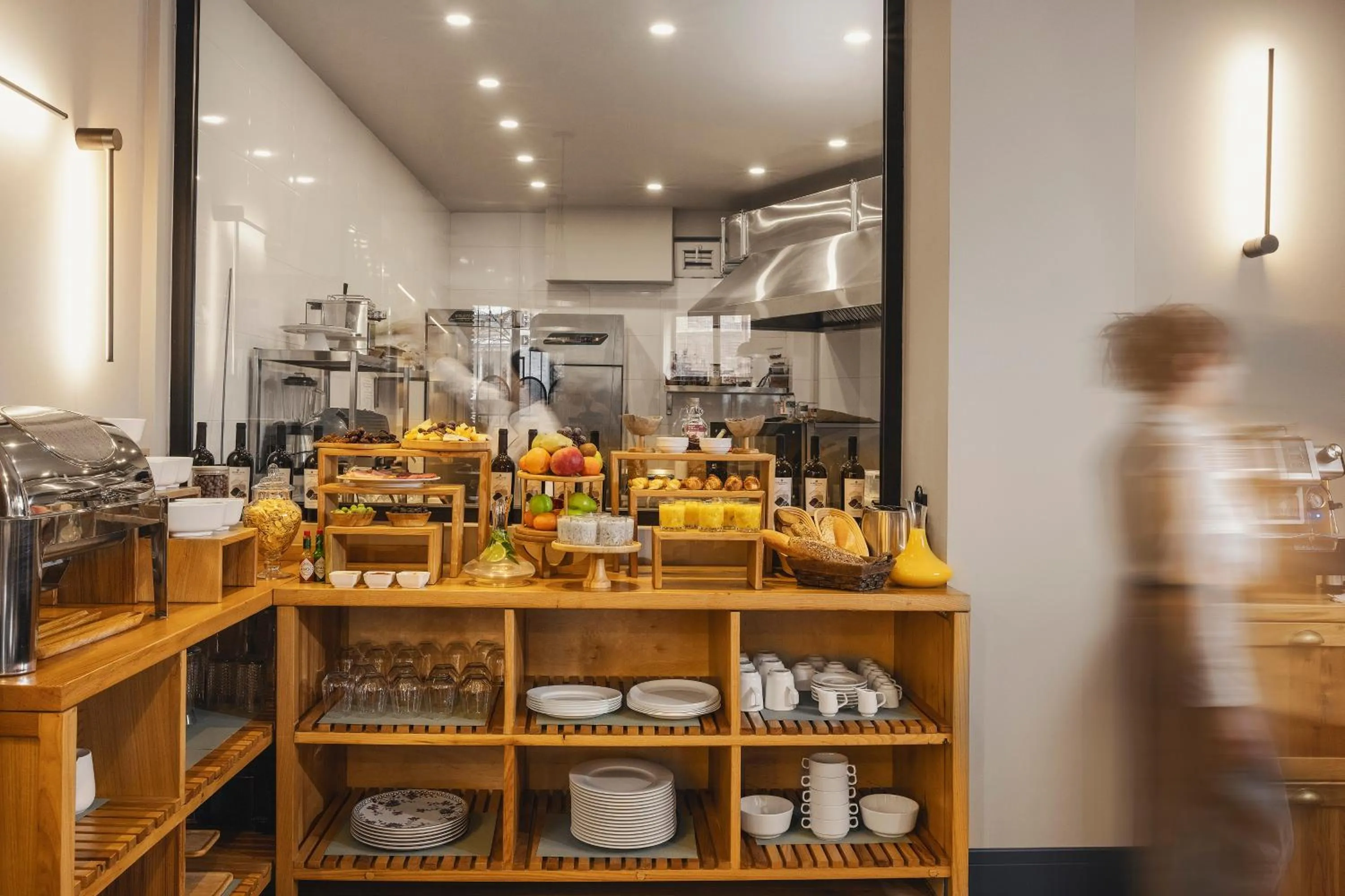 Restaurant/places to eat in Abanotubani Boutique hotel