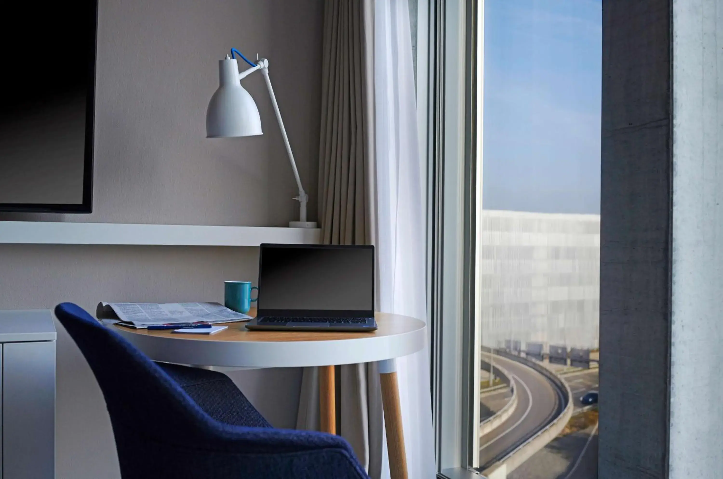 Twin Room with Sofa Bed in Hyatt Place Zurich Airport the Circle Twin Room with Sofa Bed in Hyatt Place Zurich Airport the Circle