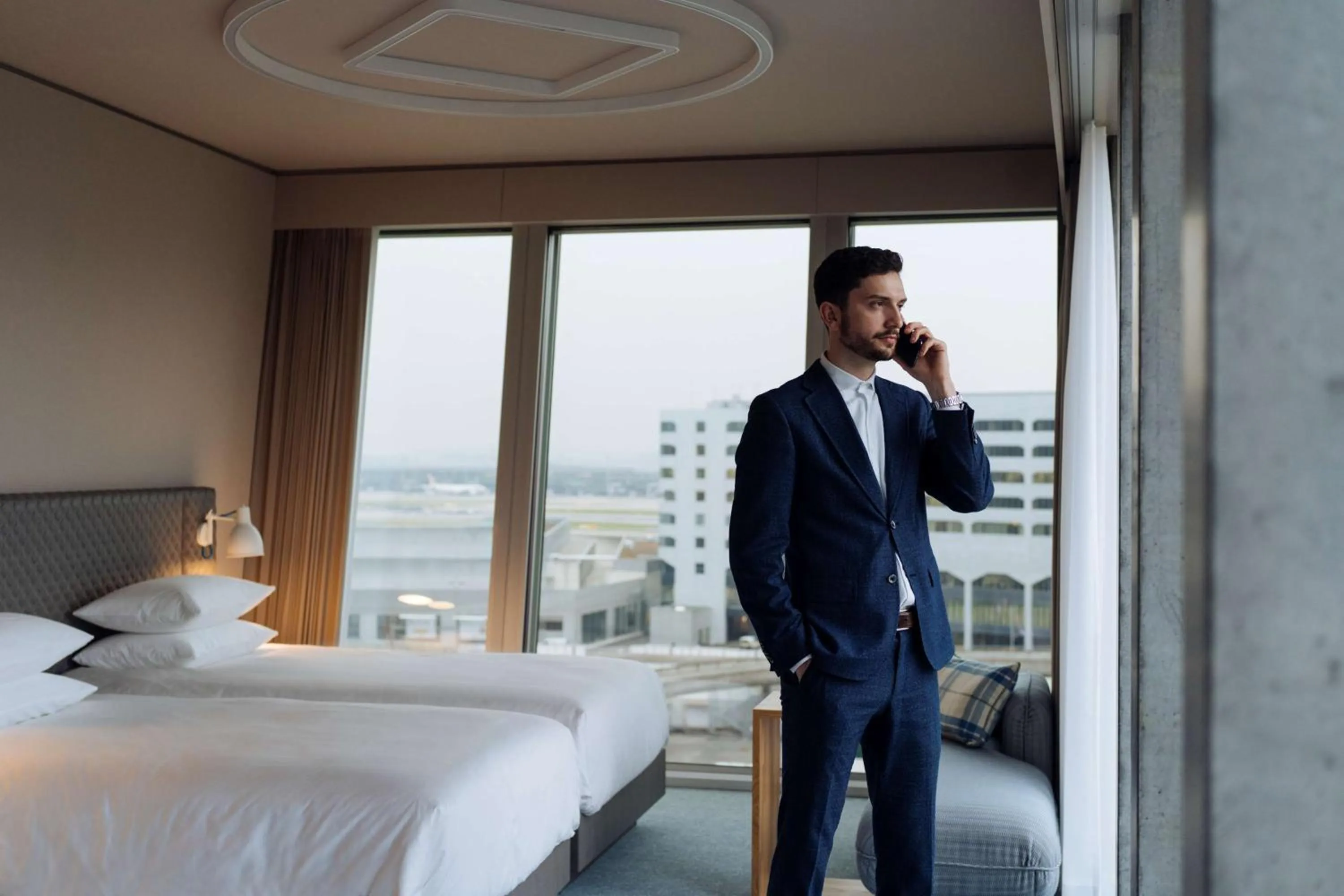 Bed in Hyatt Place Zurich Airport the Circle