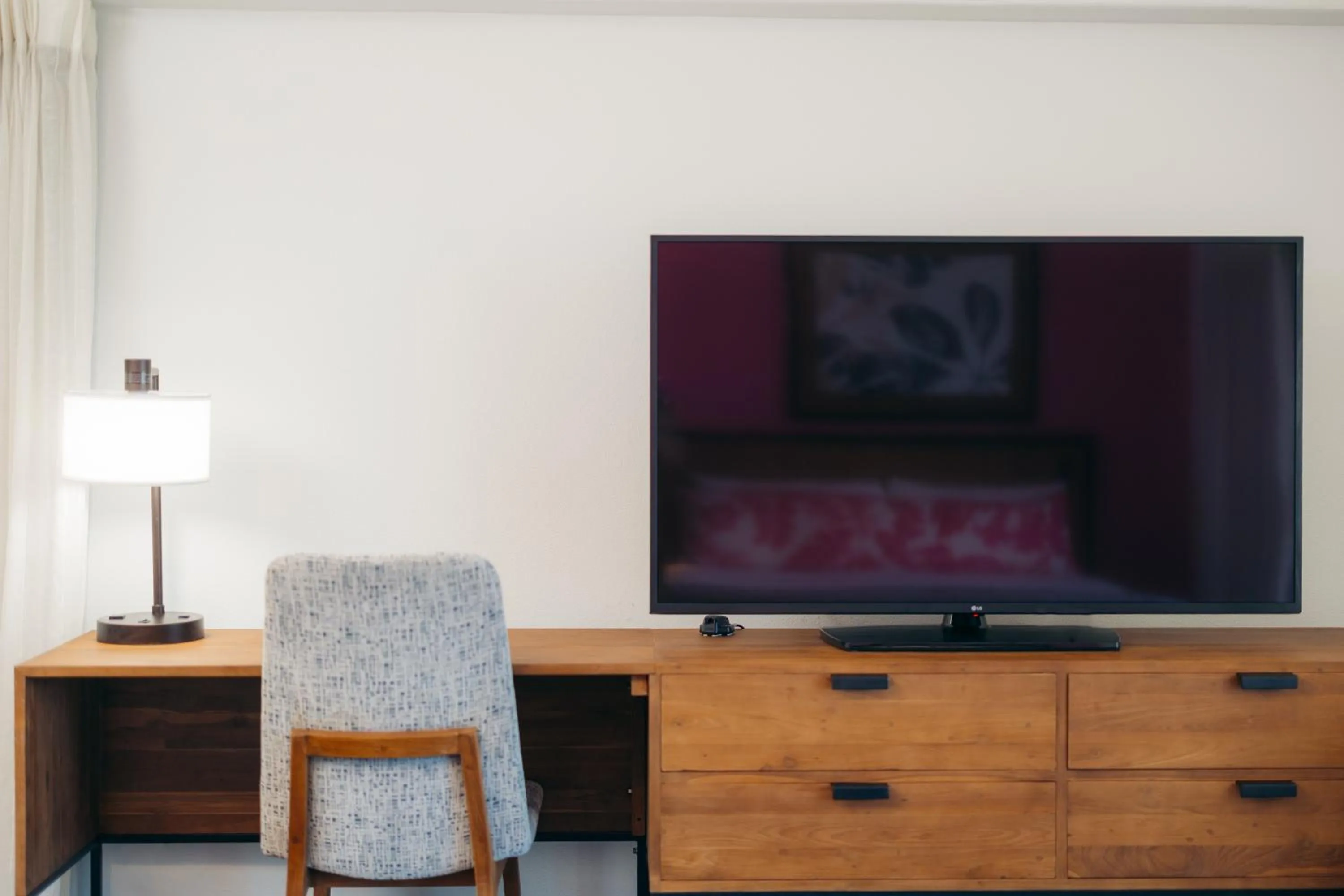 TV and multimedia in Ilima Hotel