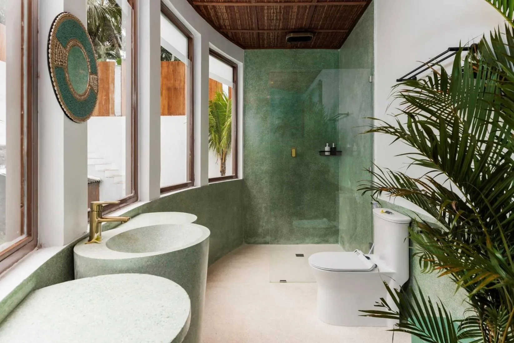 Shower in Woywoy Escape Bresela Adults Only