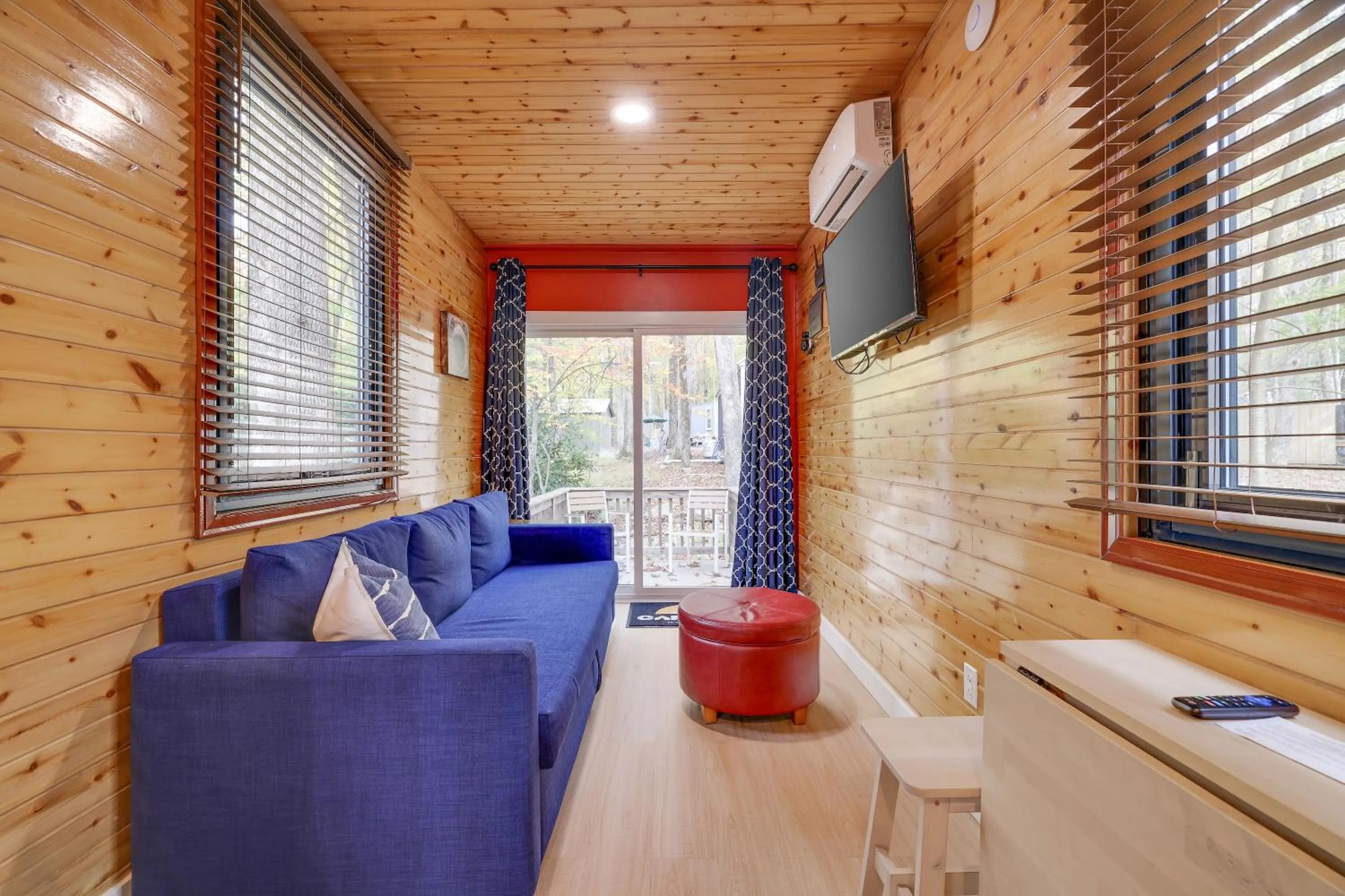 Living room in Camptel Poconos