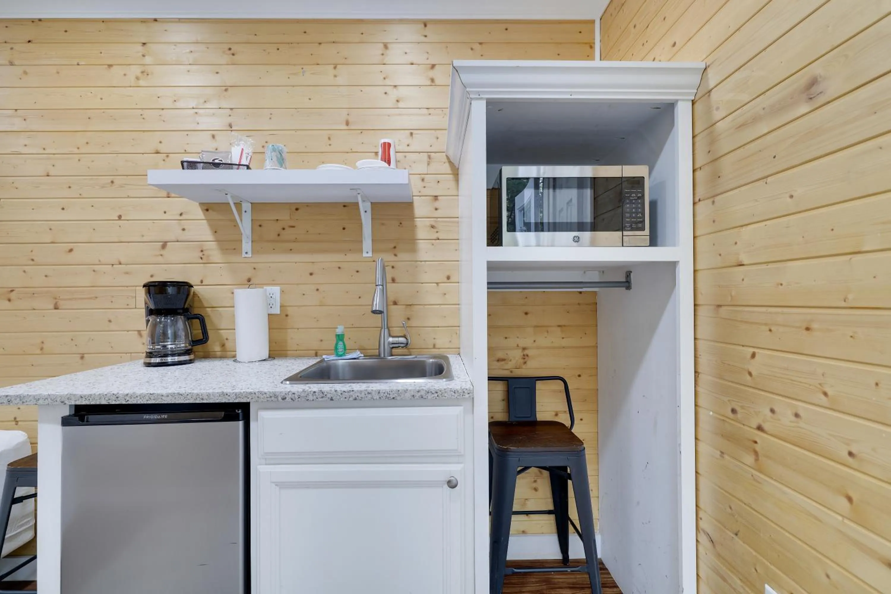 Kitchen or kitchenette in Camptel Poconos