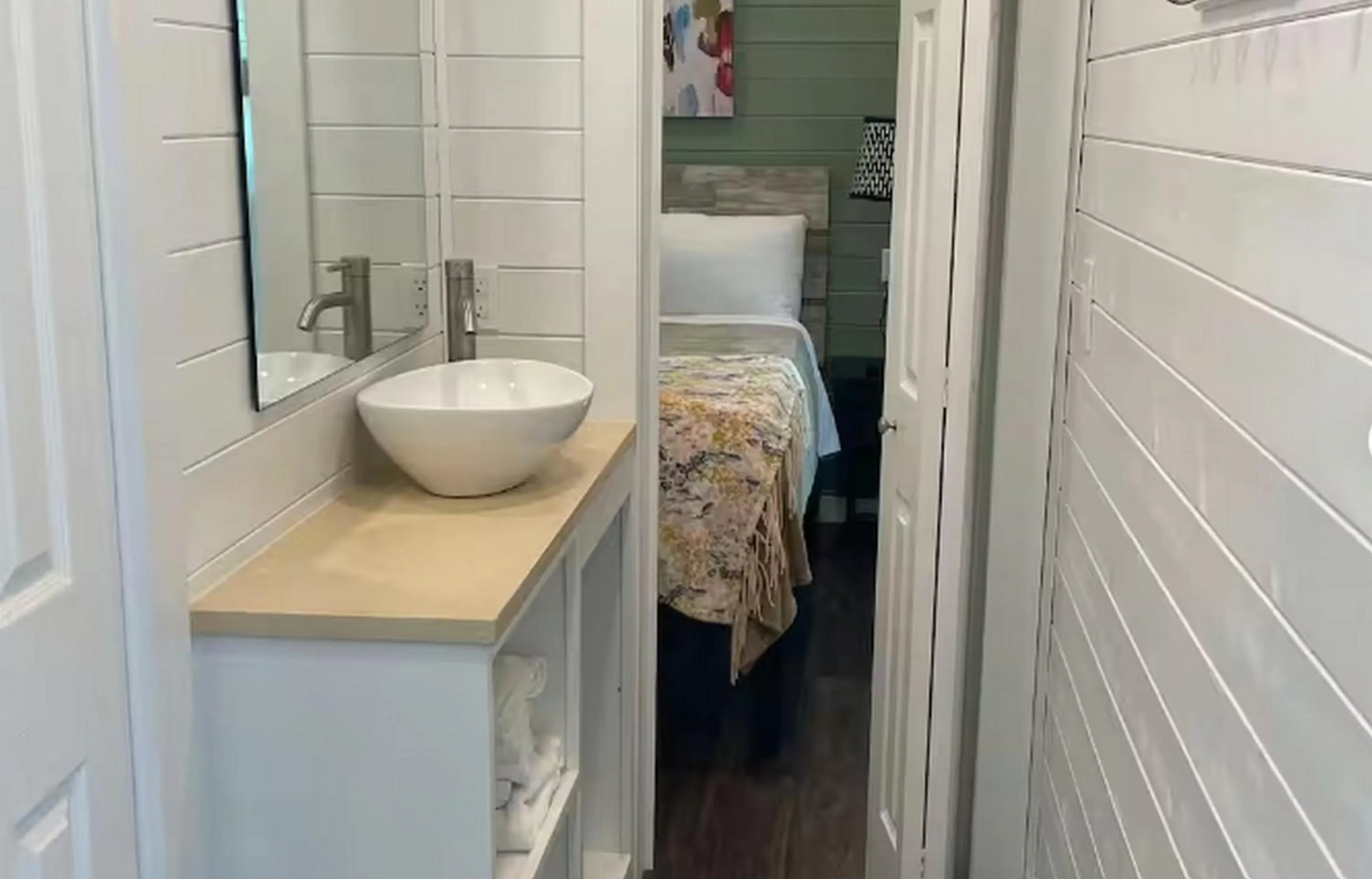 Bathroom, Bed in Camptel Poconos