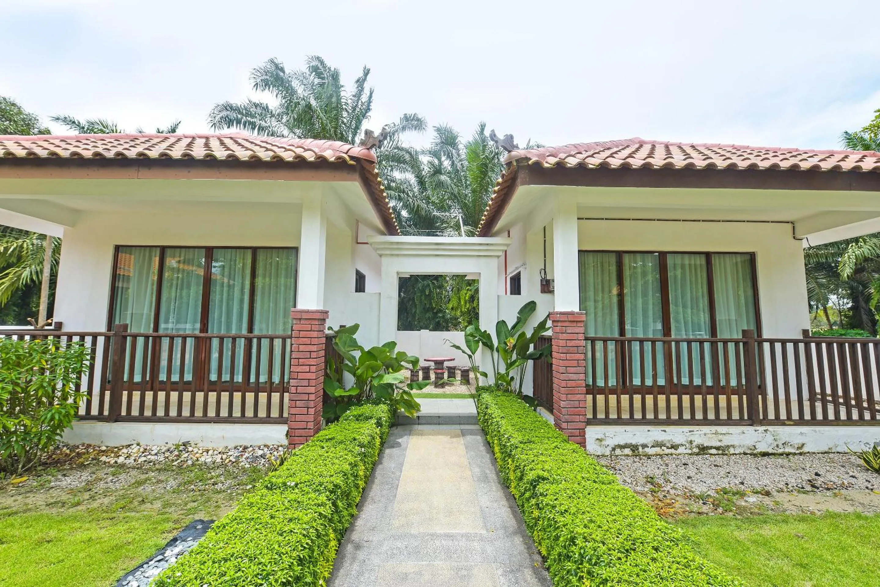 Facade/entrance in Hotel O Jentayu Homestay Pontian